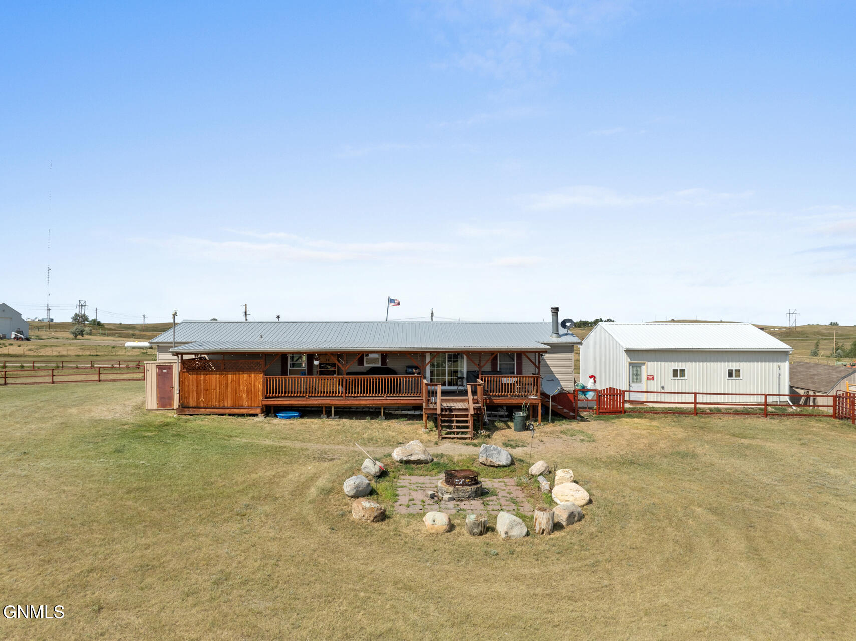 main property photo 15