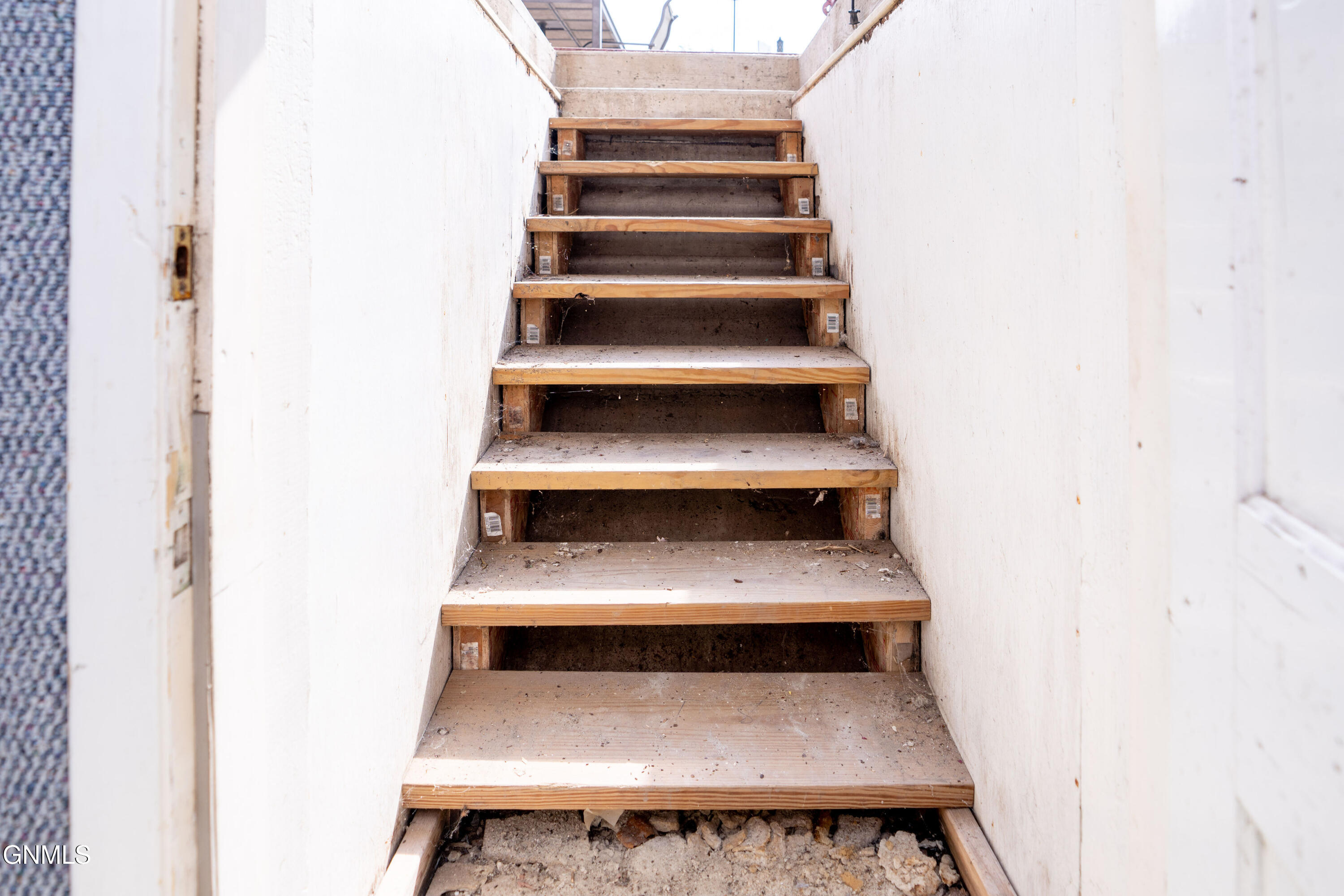 main property photo 79