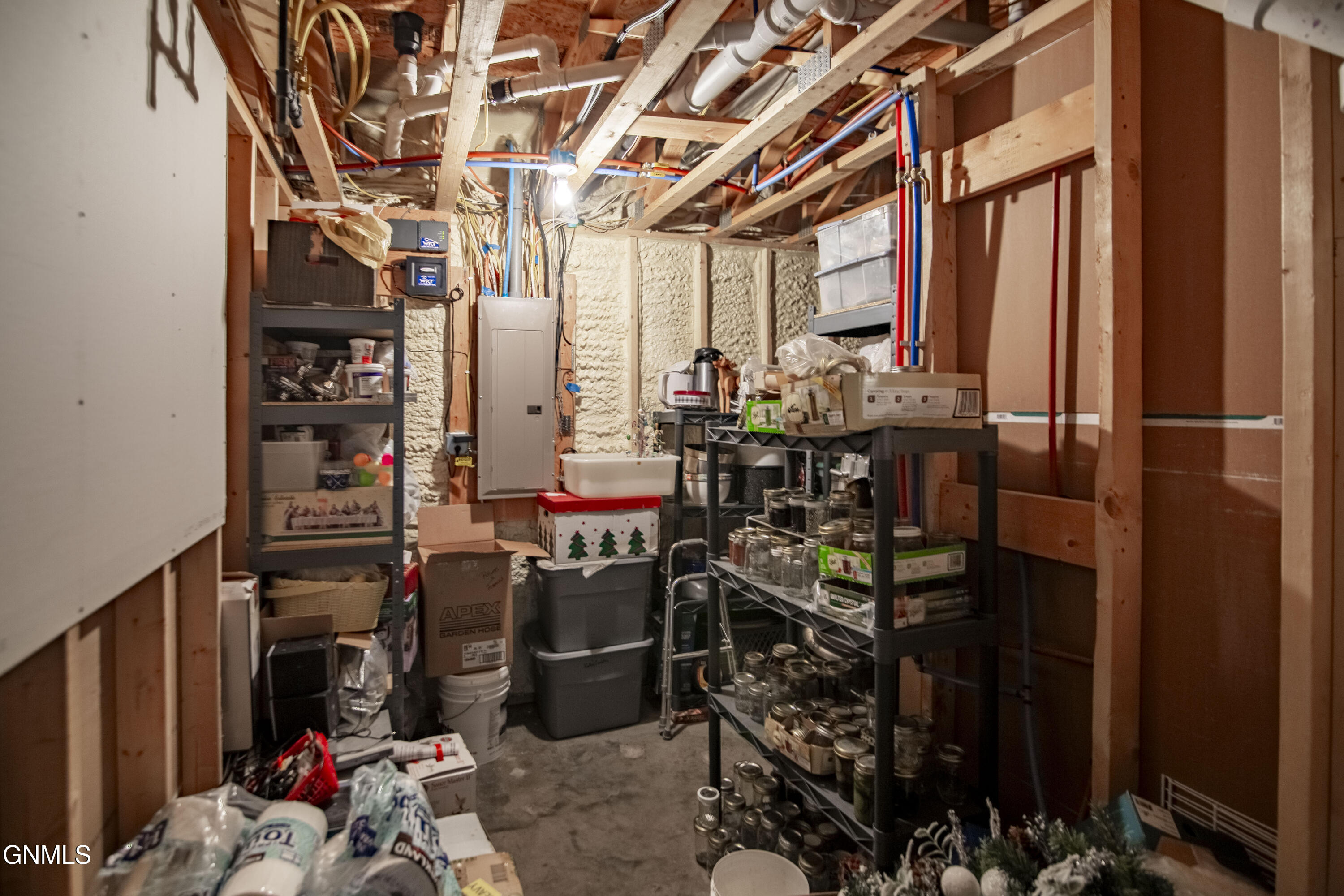 main property photo 34