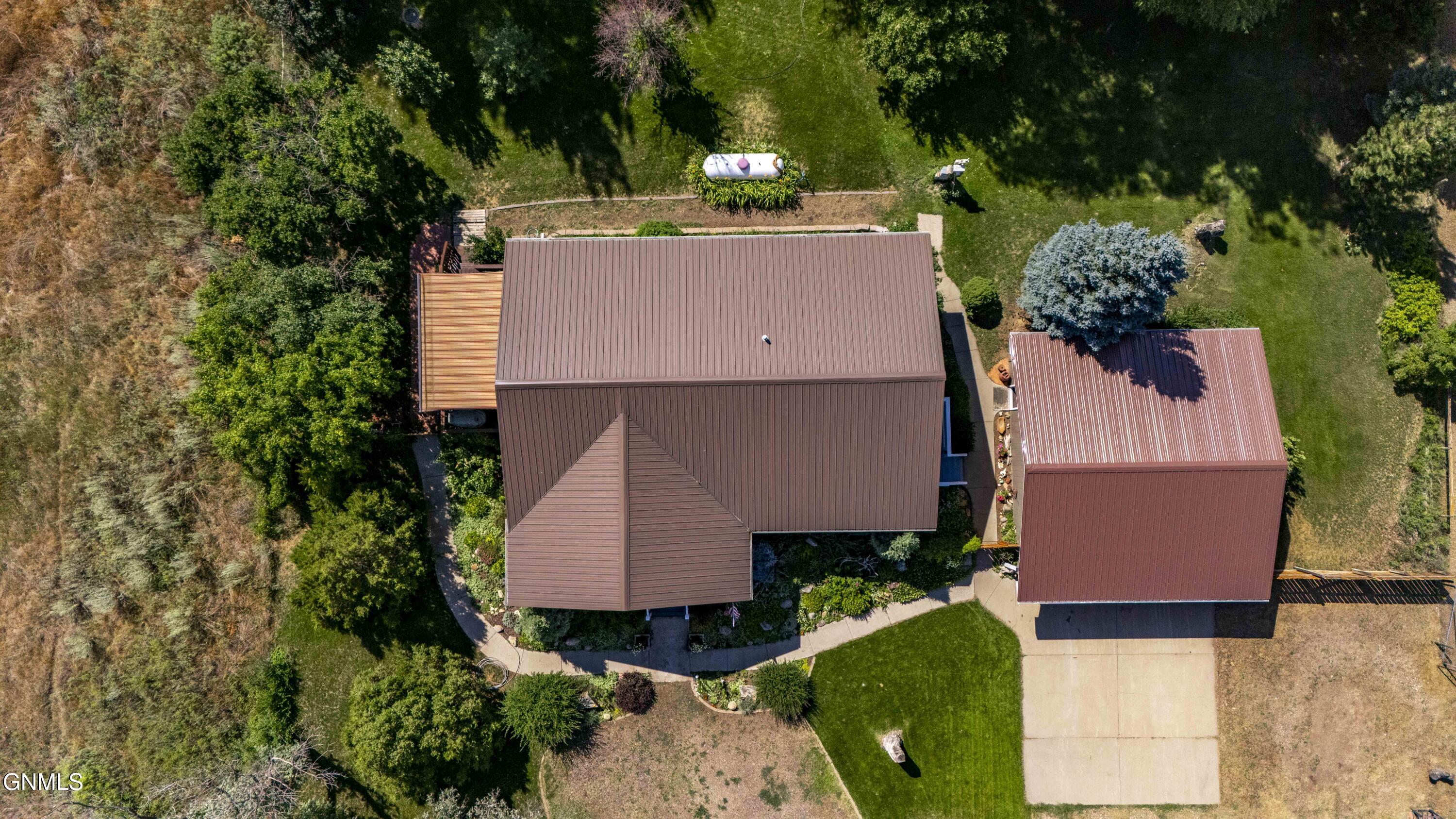 main property photo 51
