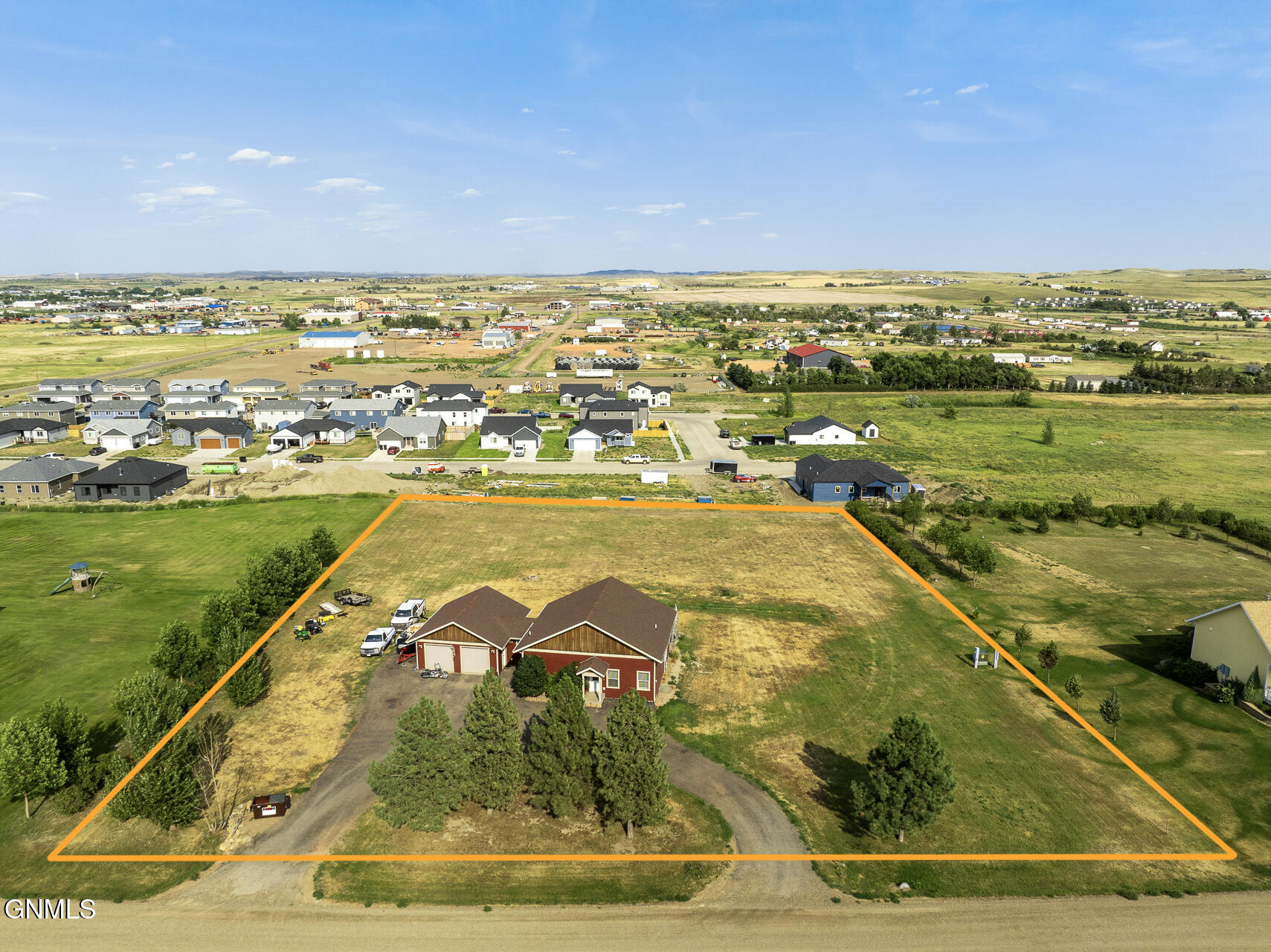 main property photo 3