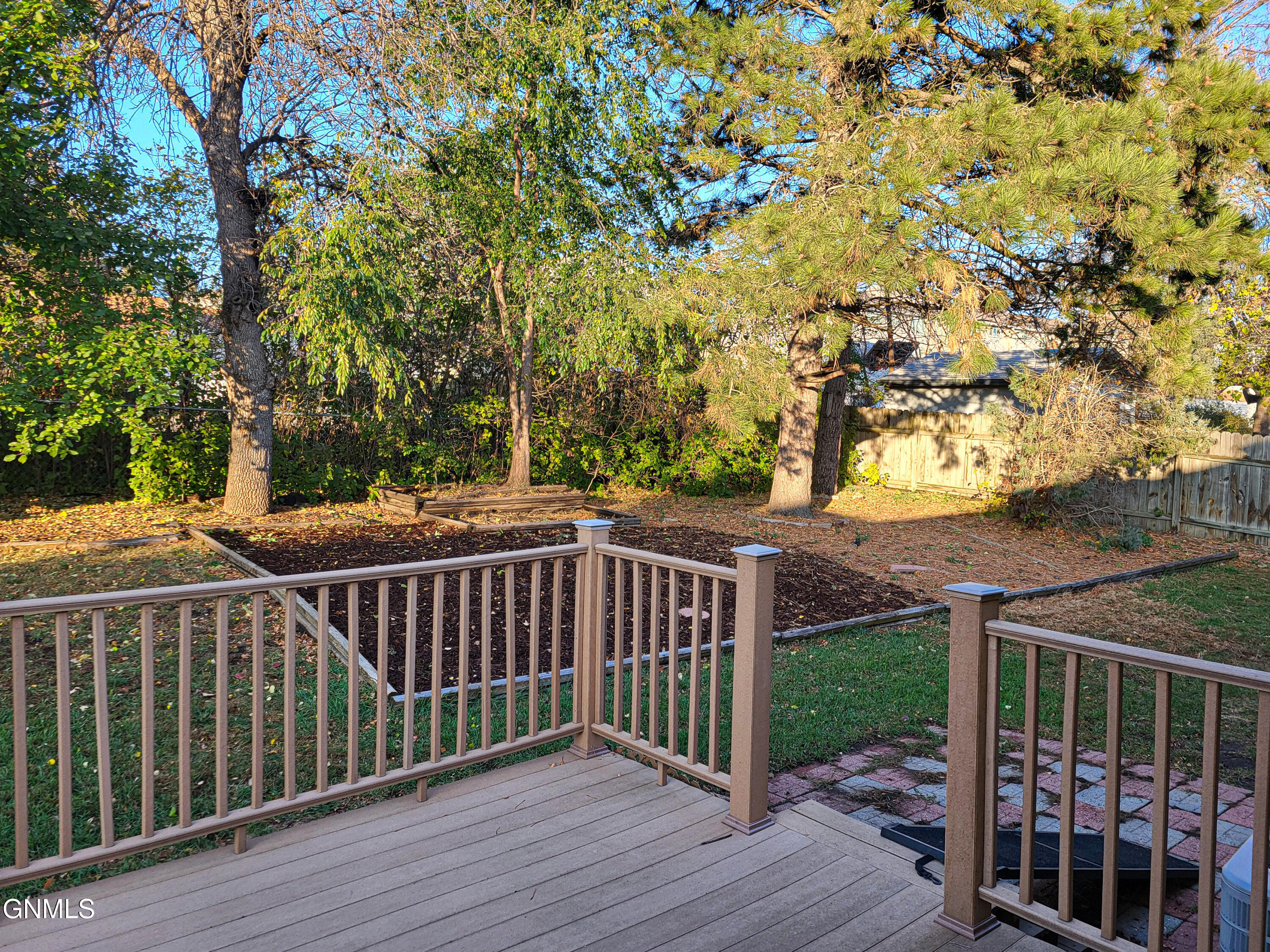 main property photo 38