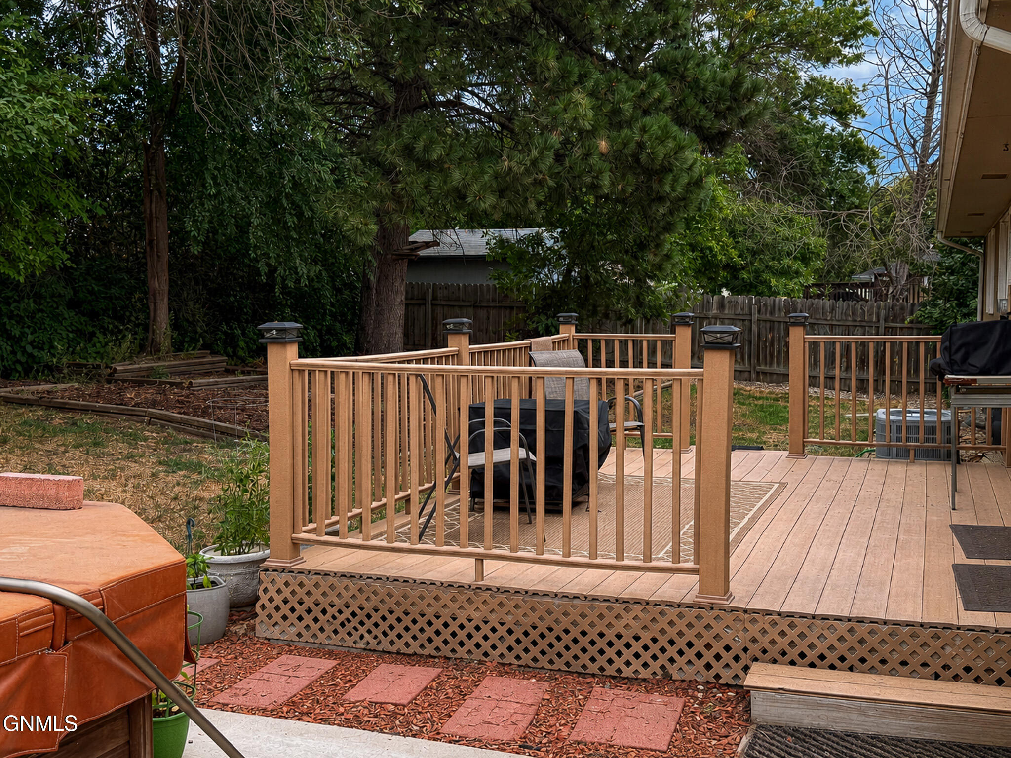 main property photo 42