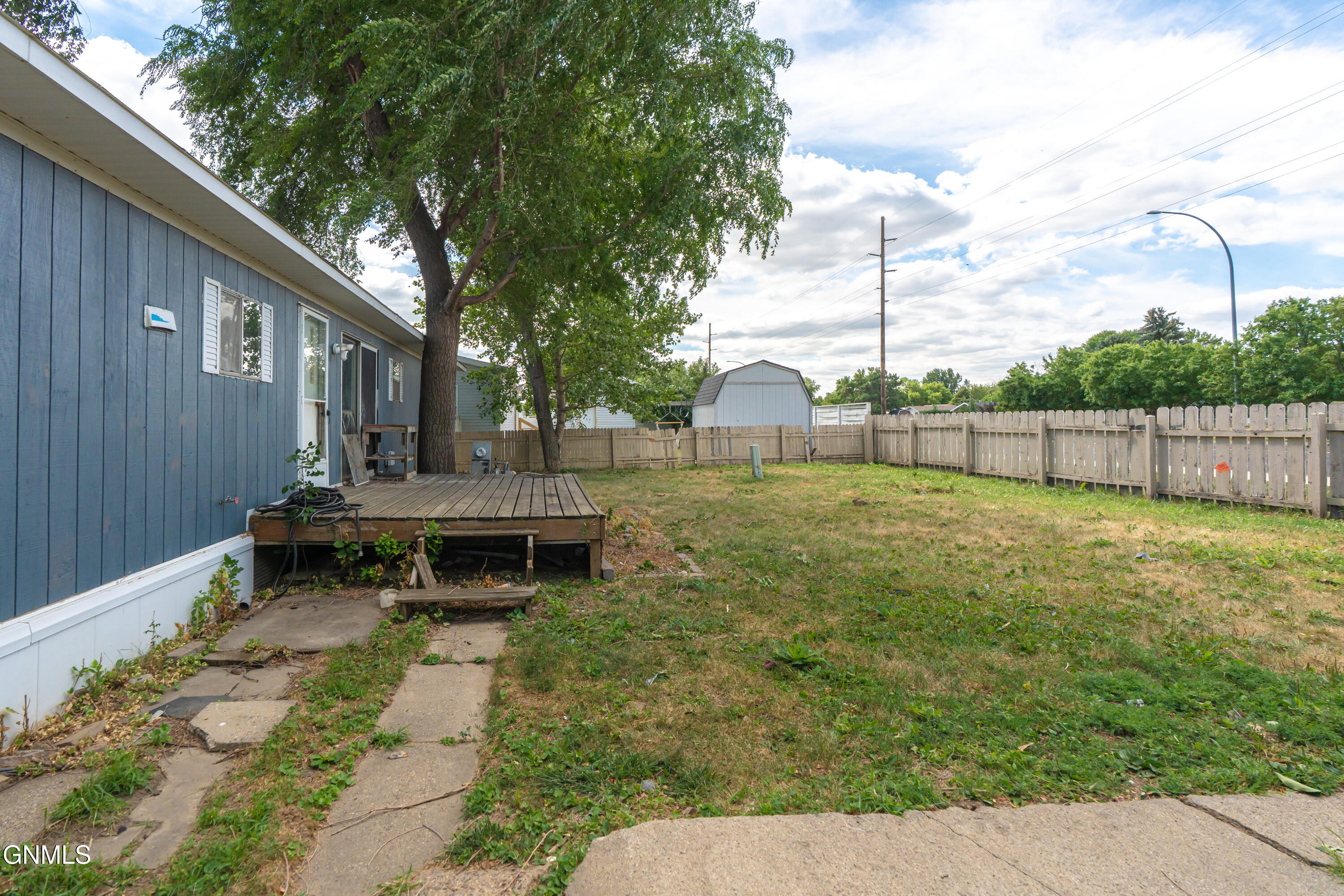 main property photo 42
