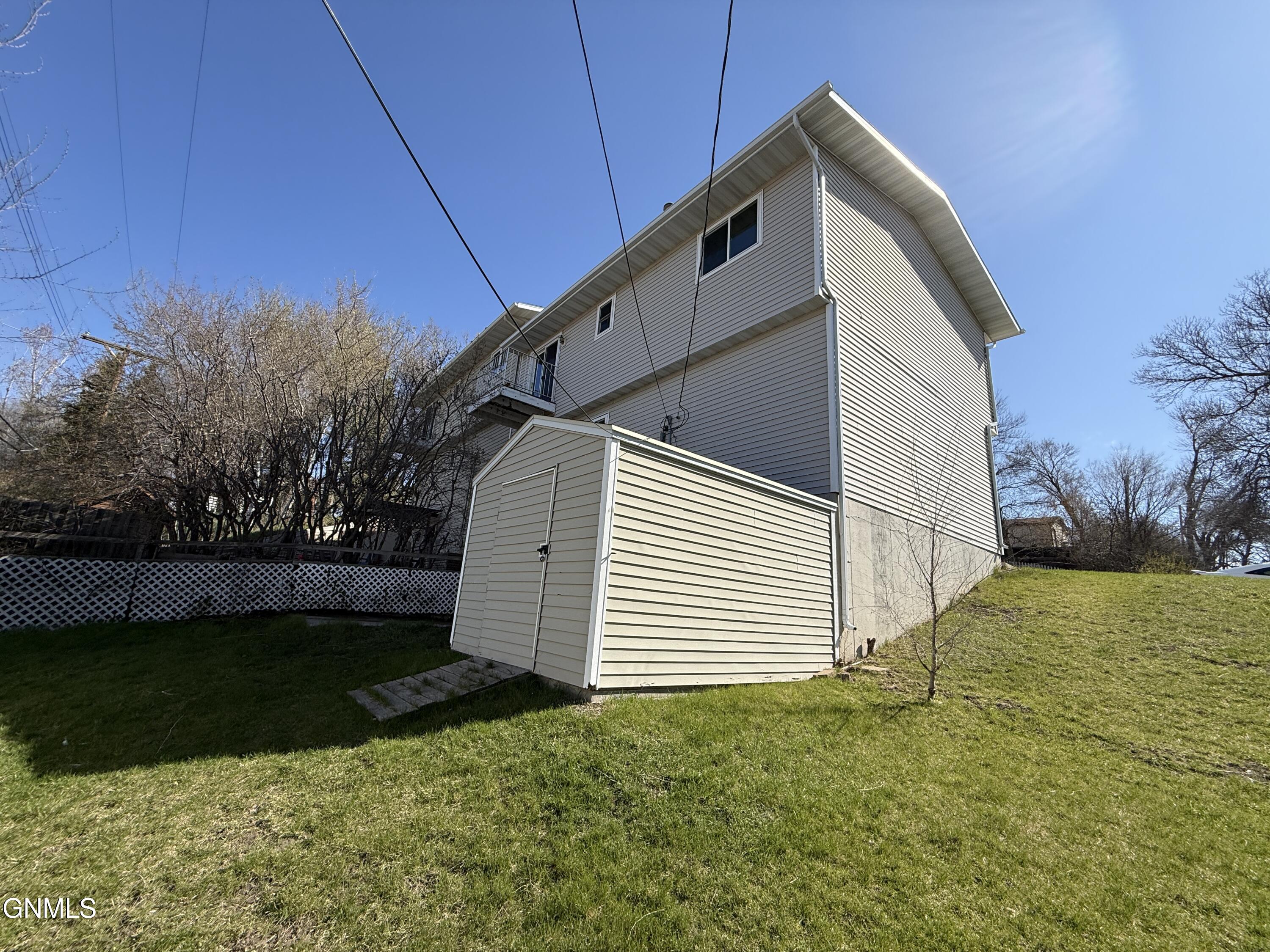 main property photo 36