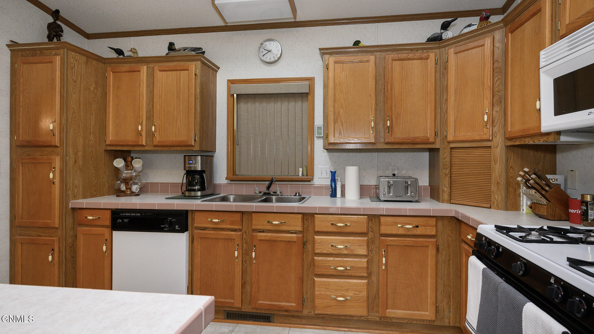 main property photo 65