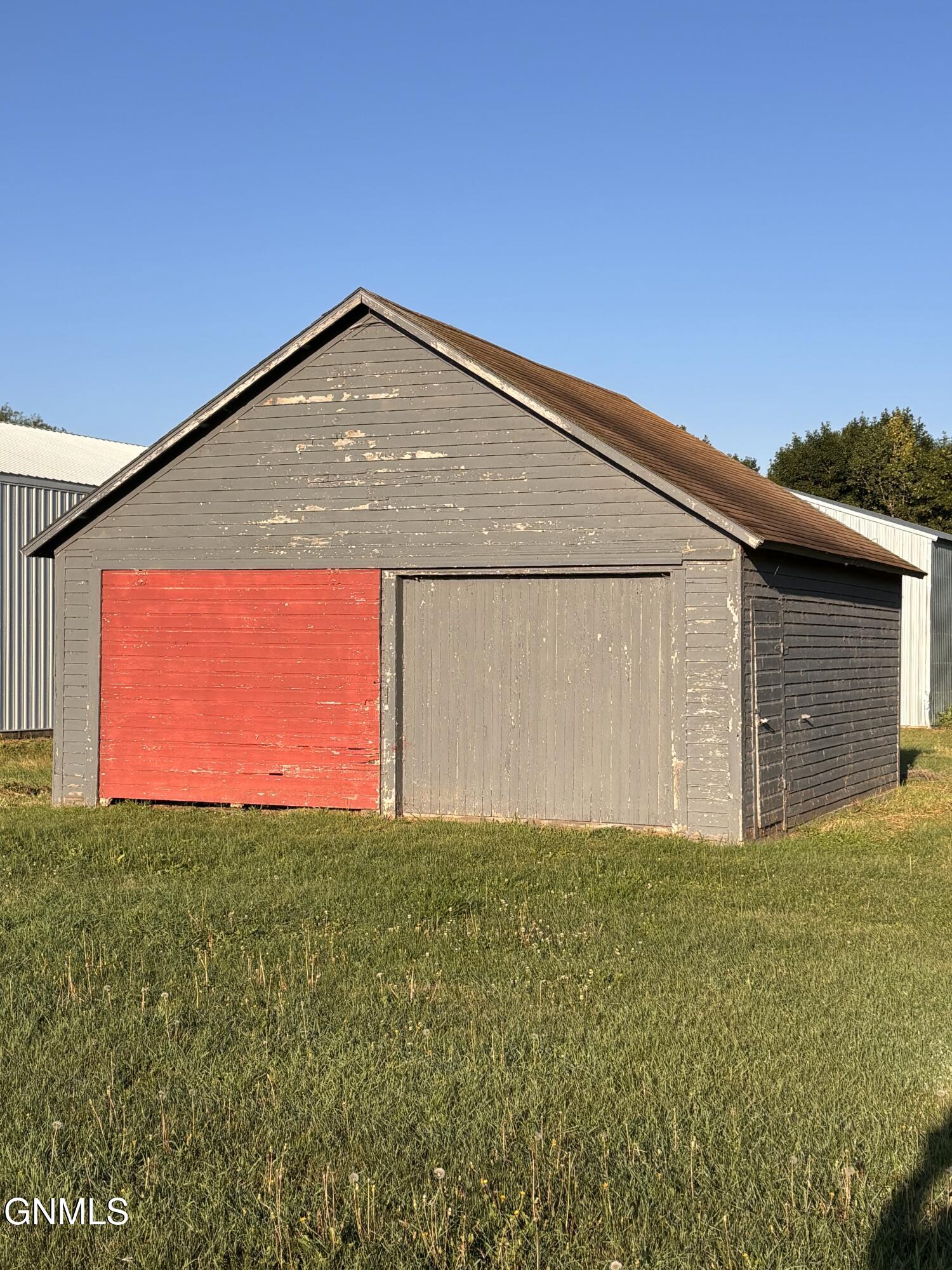 main property photo 109