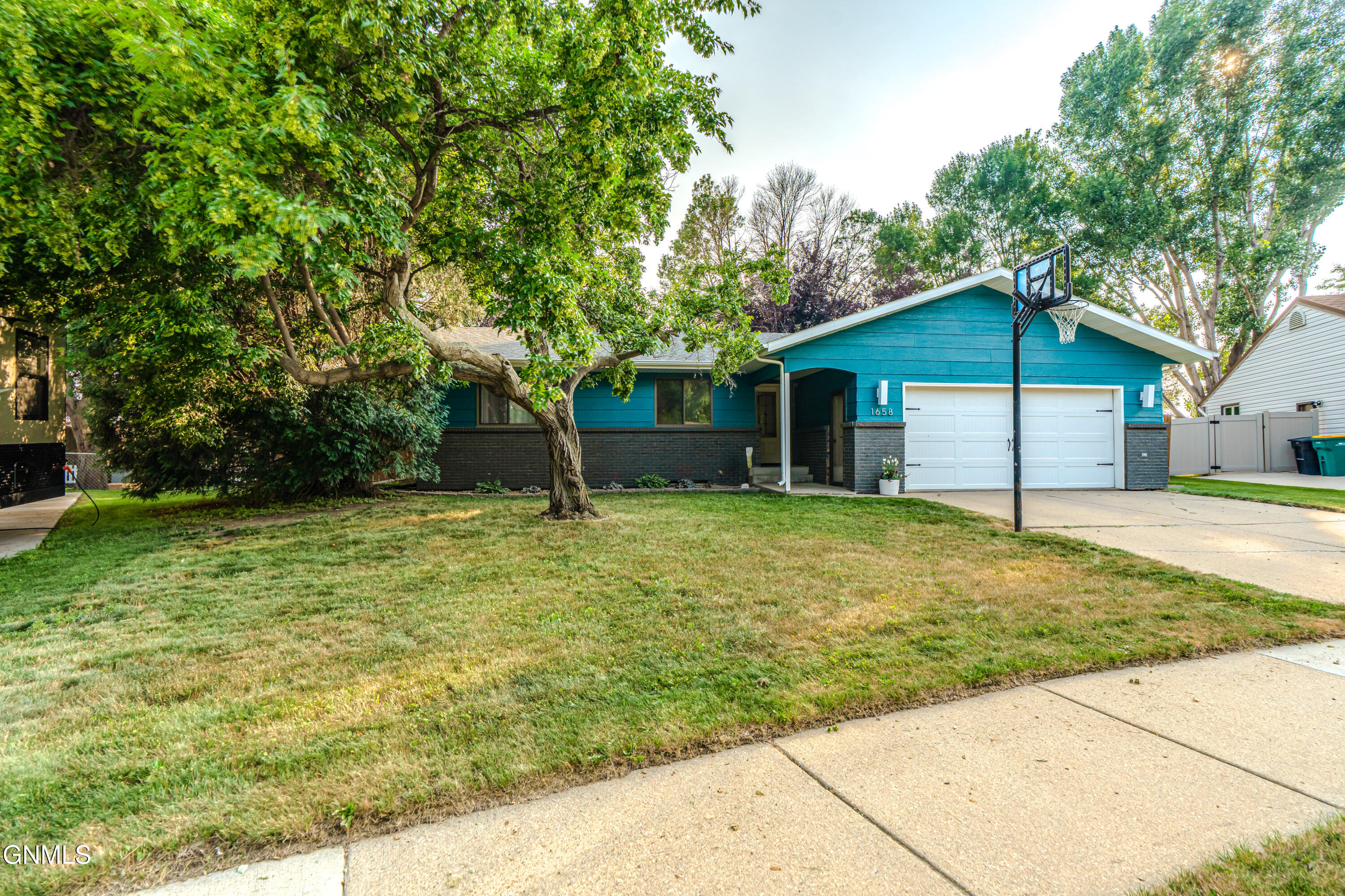 main property photo 66