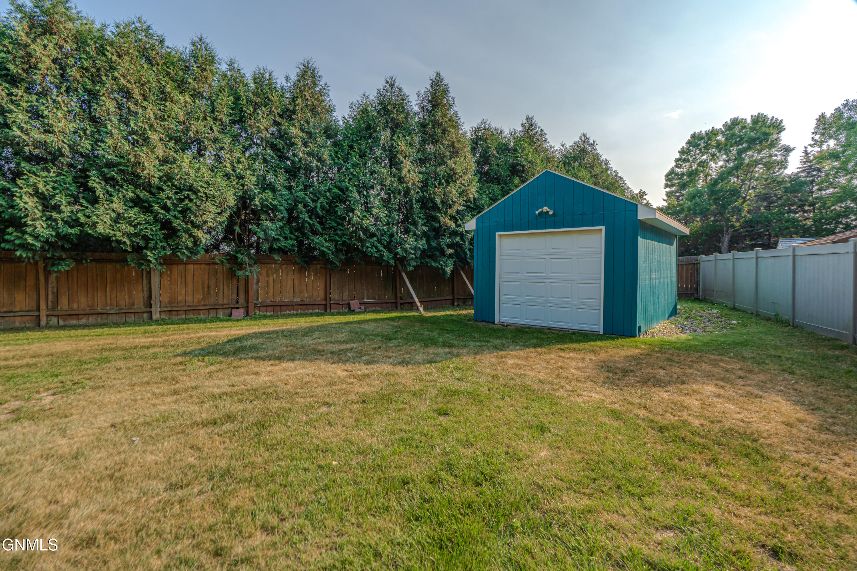 main property photo 79