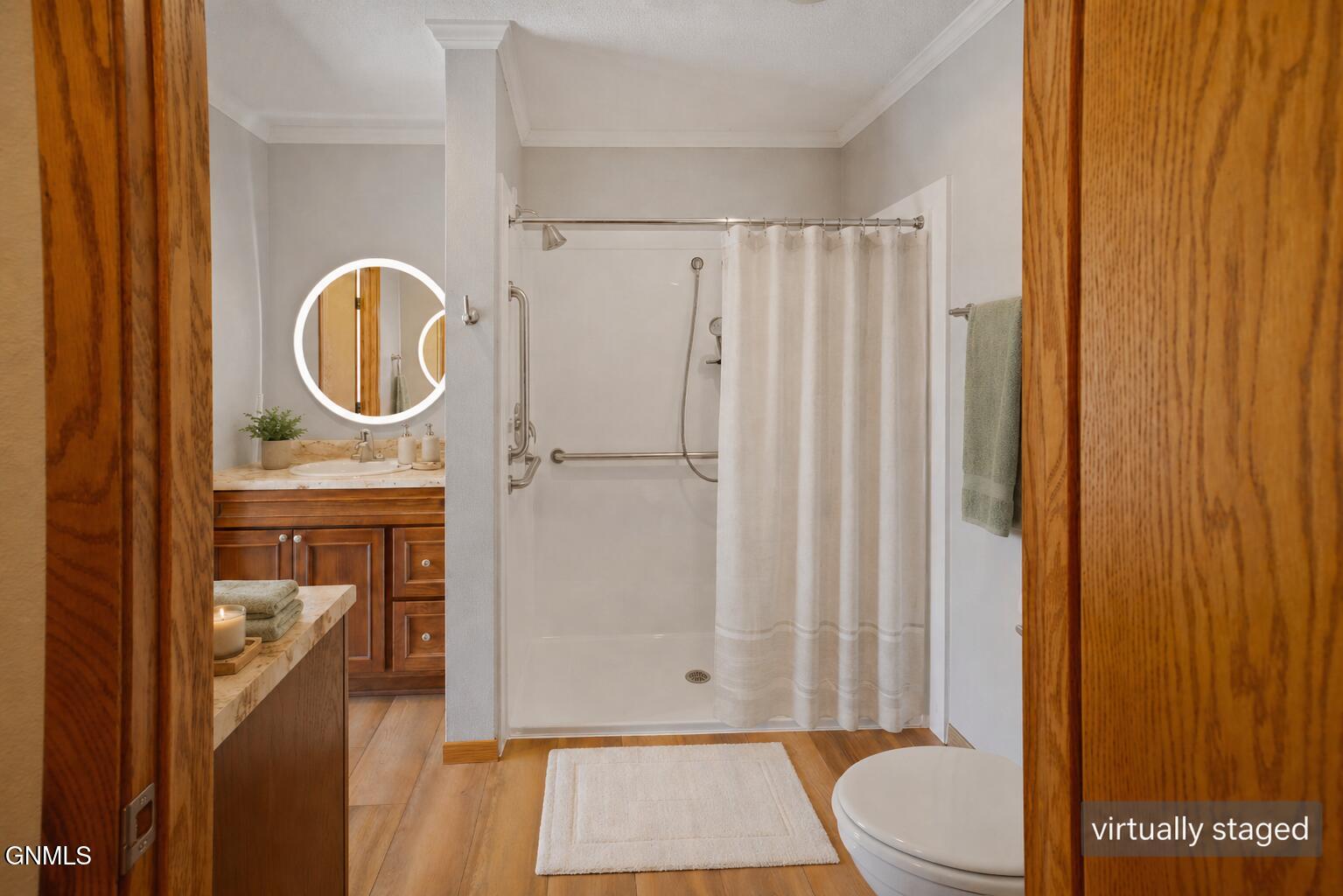 main property photo 13