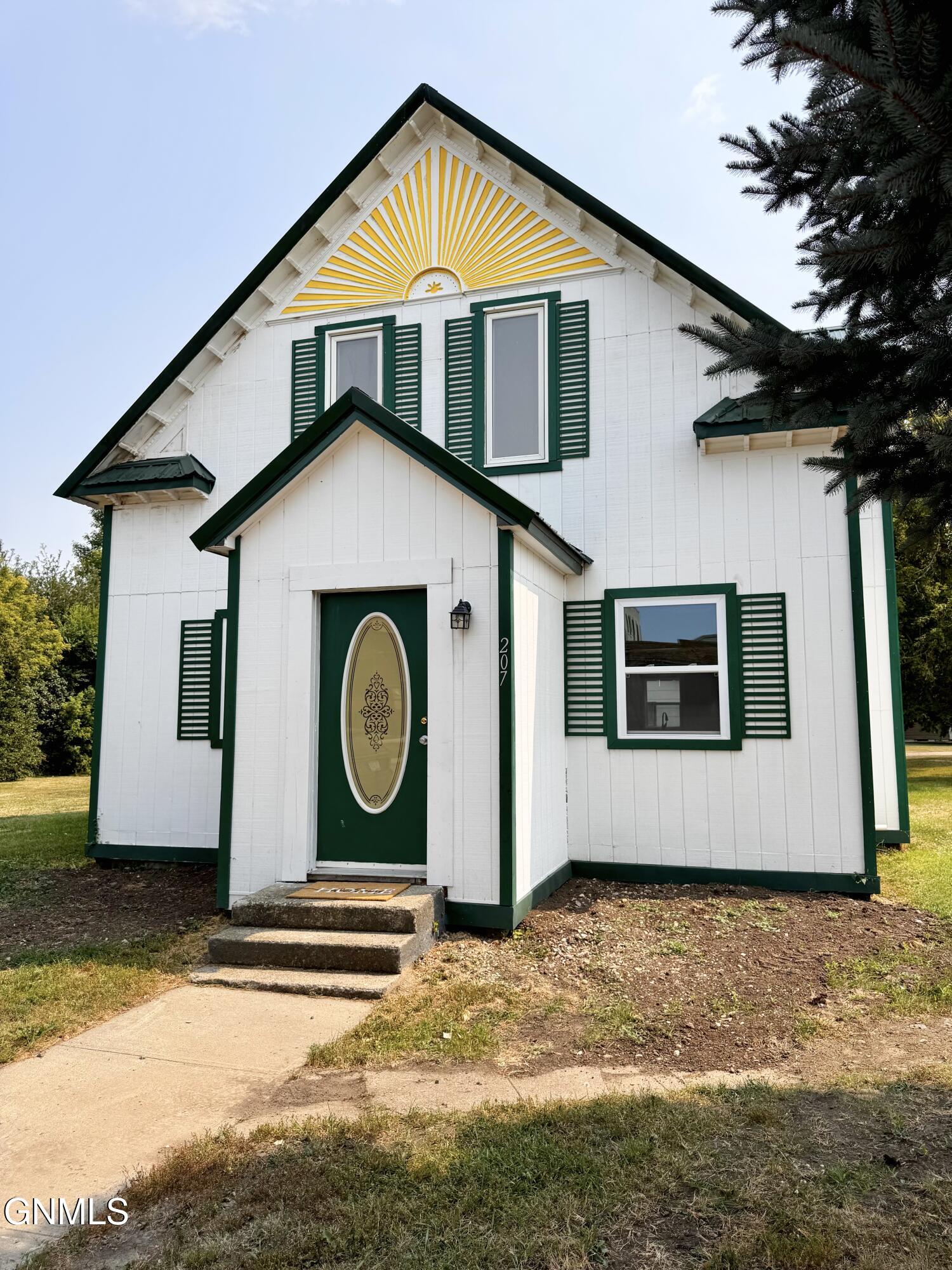 main property photo 38