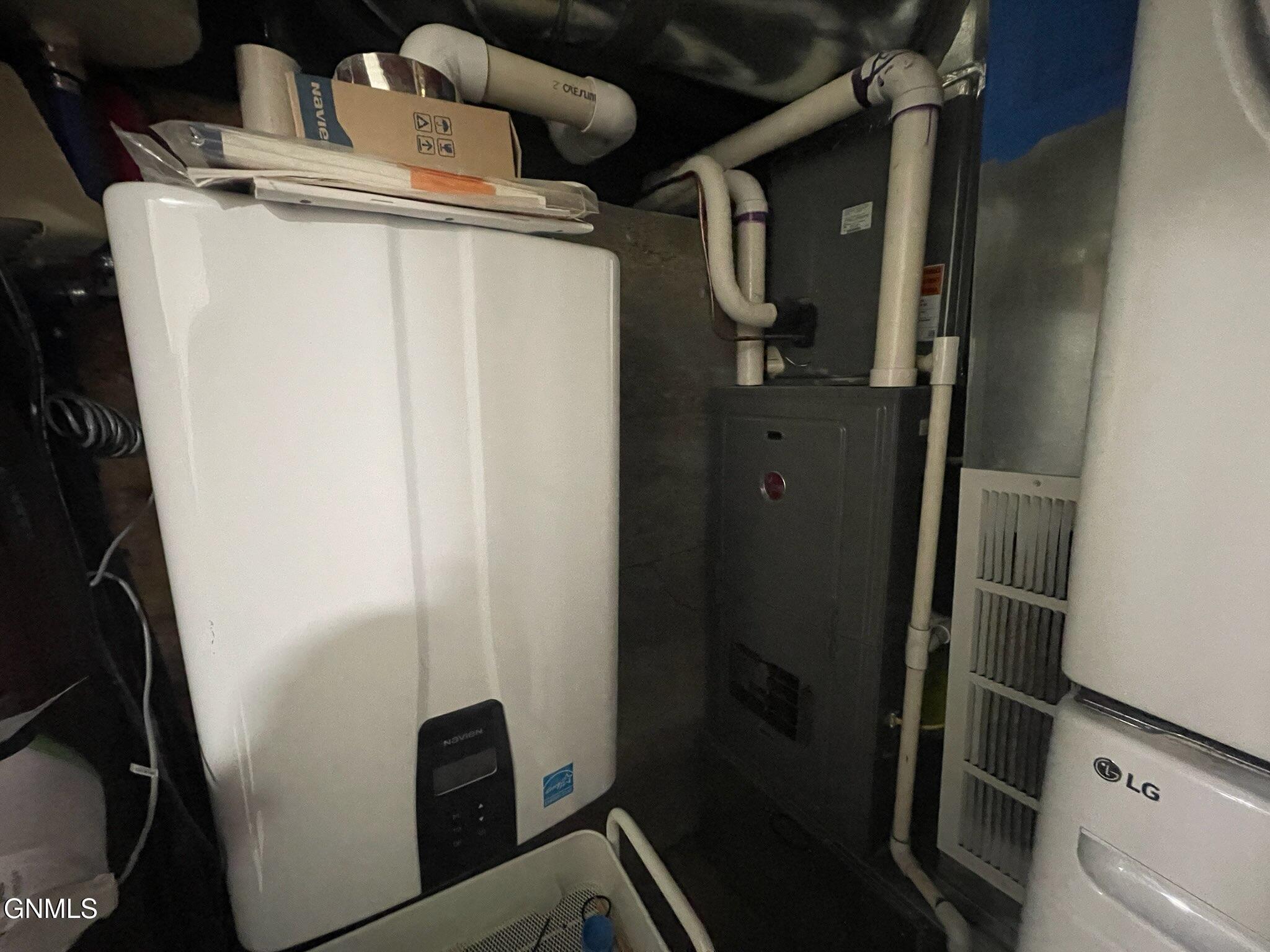 main property photo 33