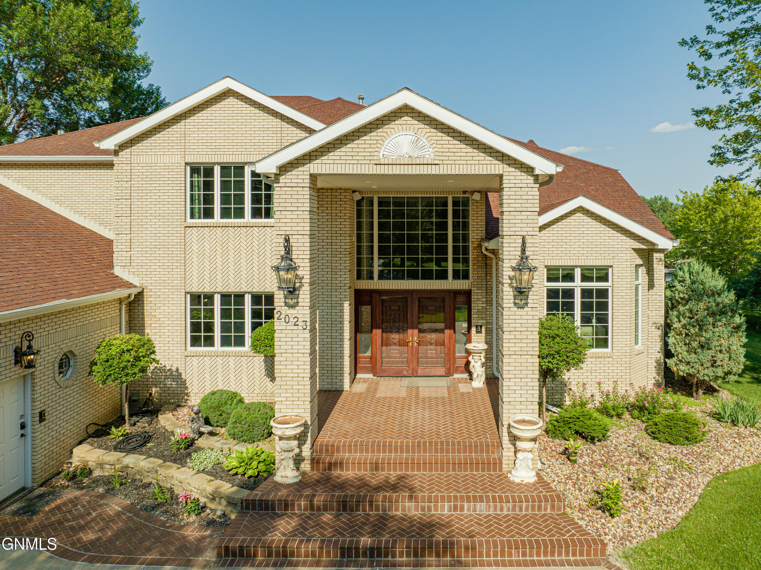 main property photo 135