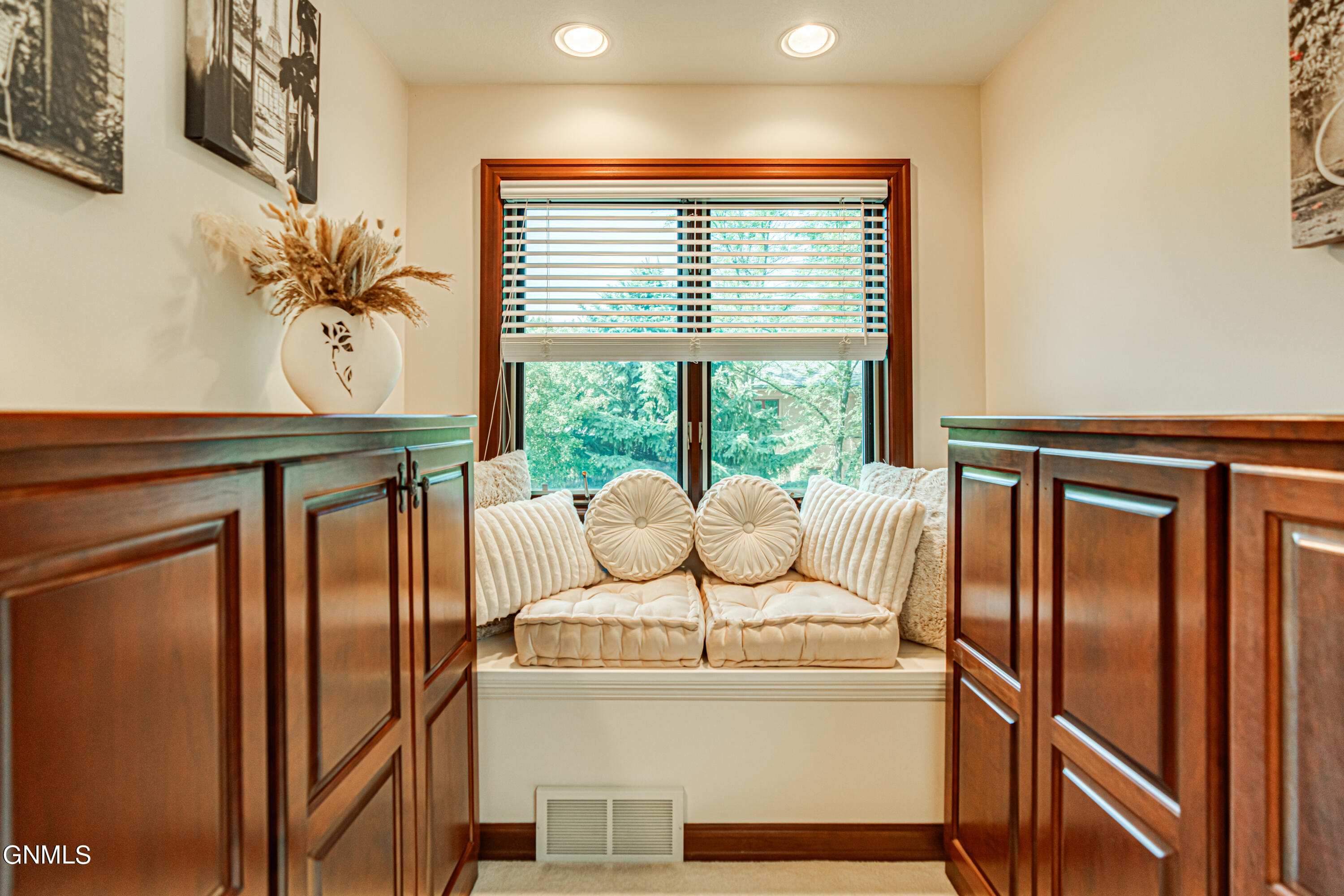 main property photo 72