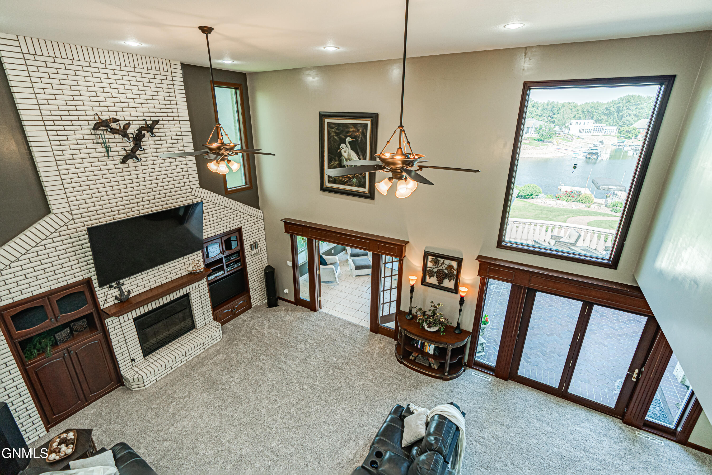 main property photo 74