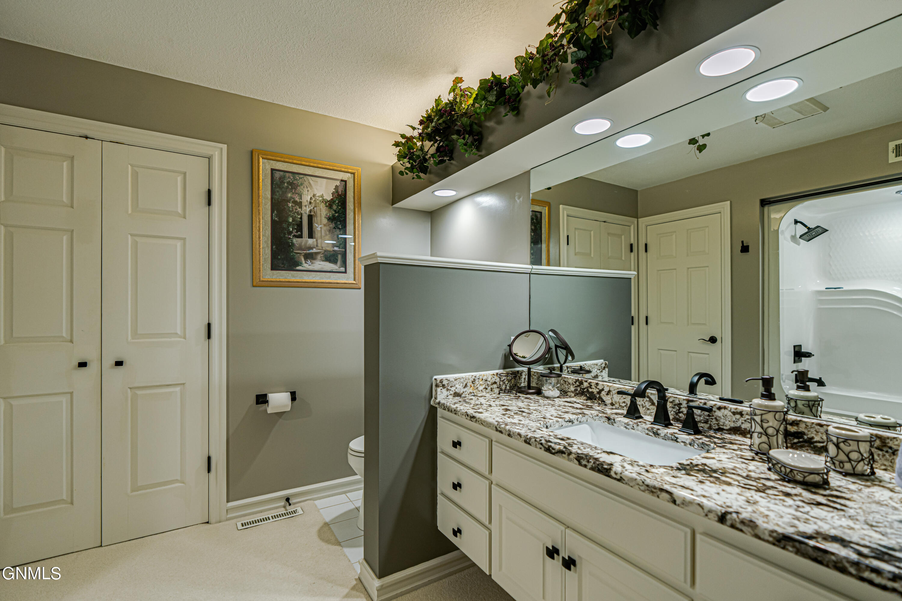 main property photo 88