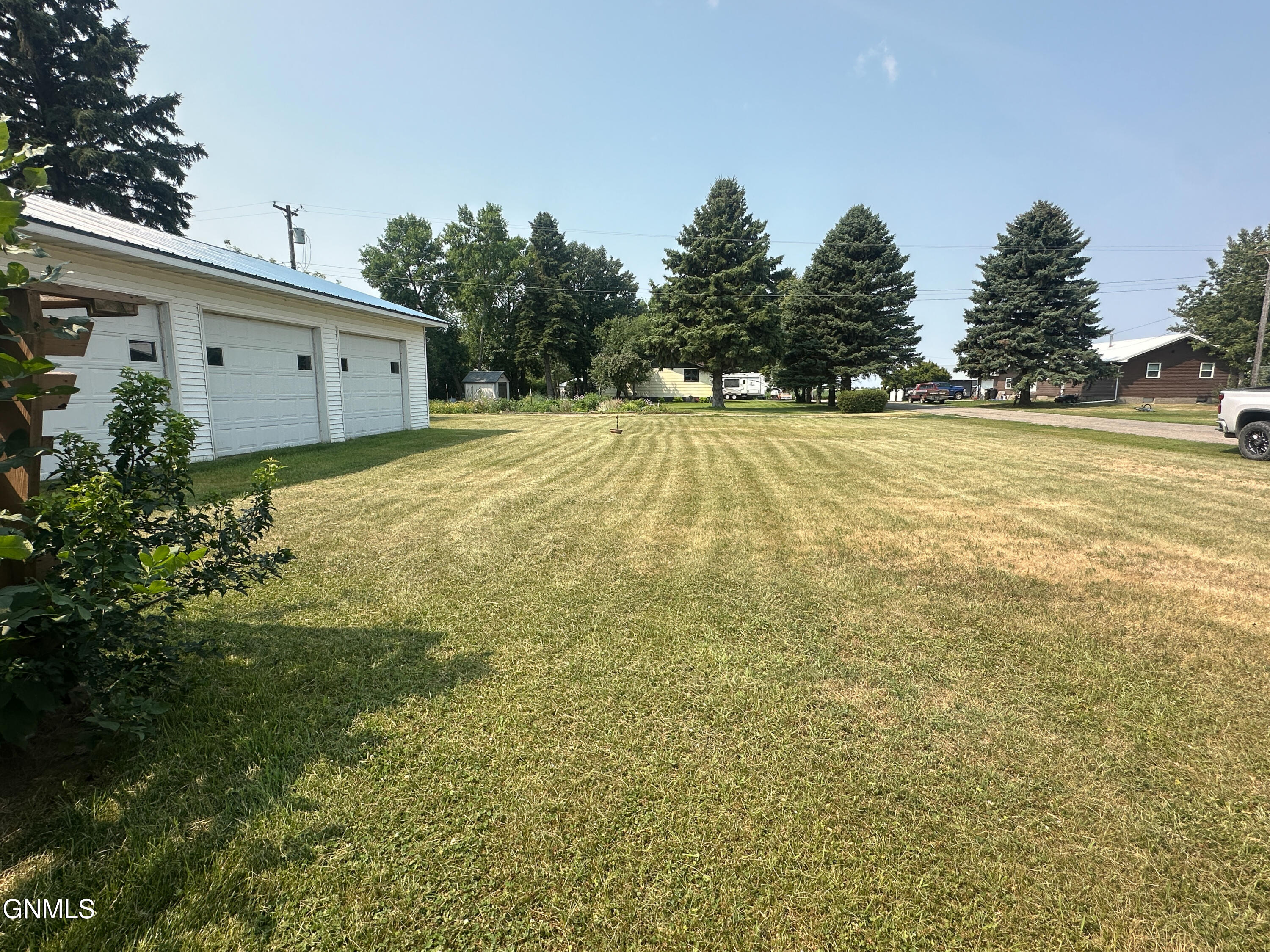 main property photo 42