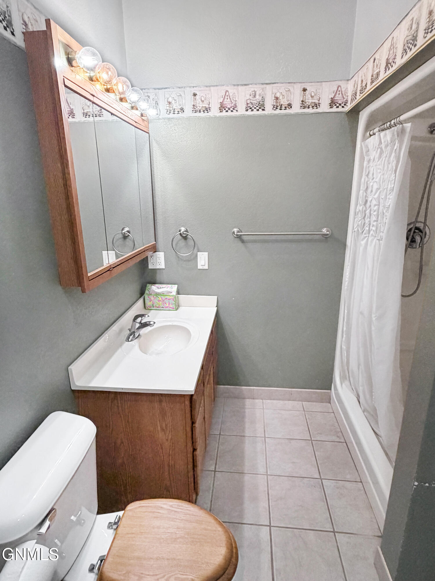 main property photo 19