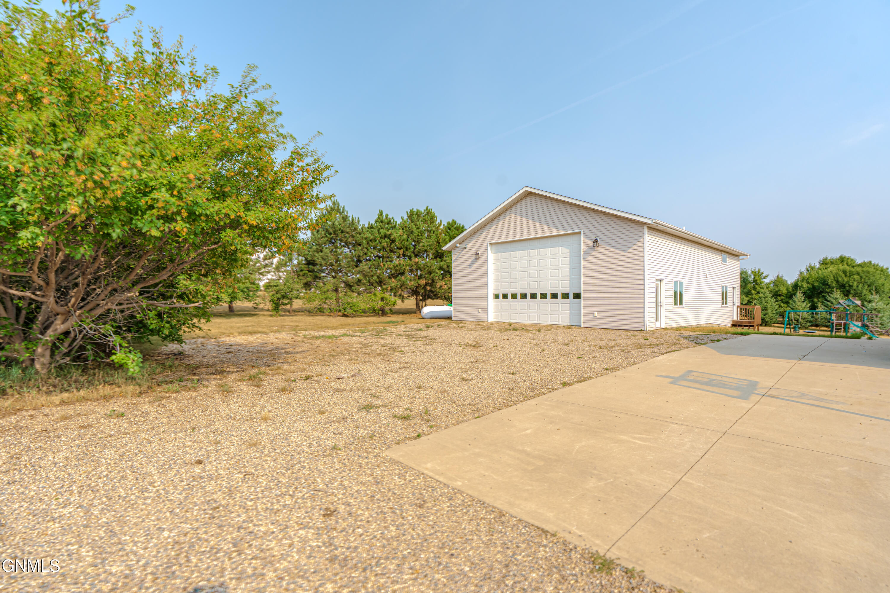 main property photo 93