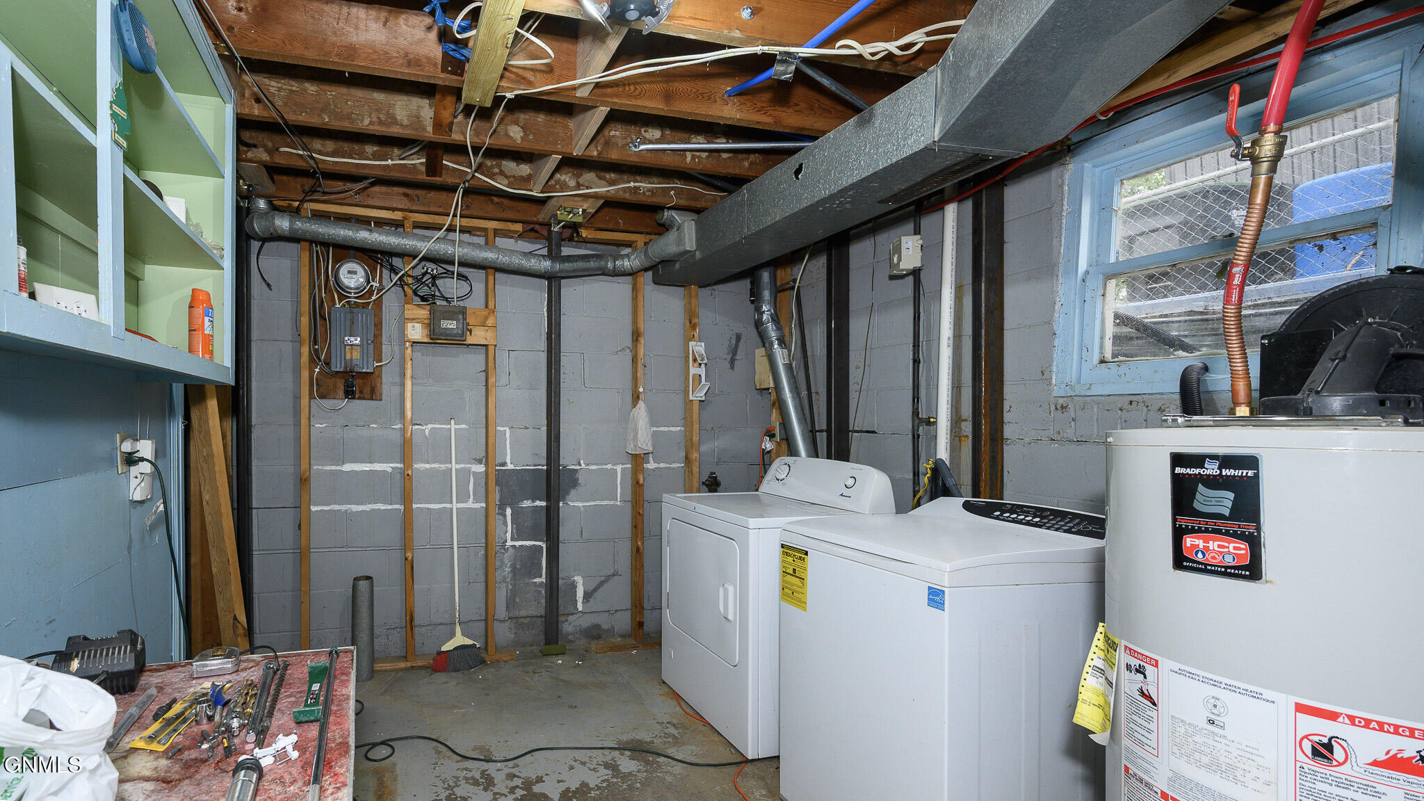 main property photo 14