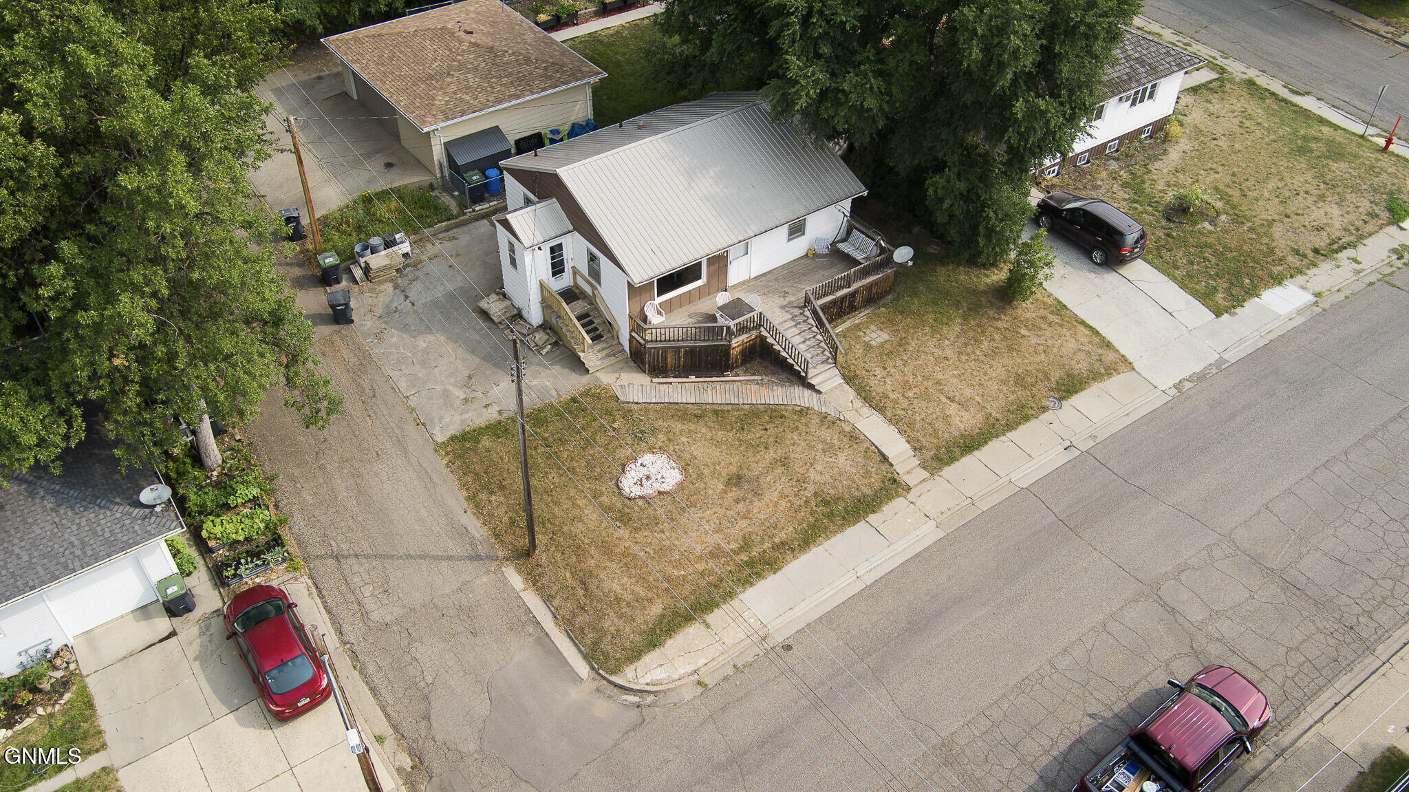 main property photo 21