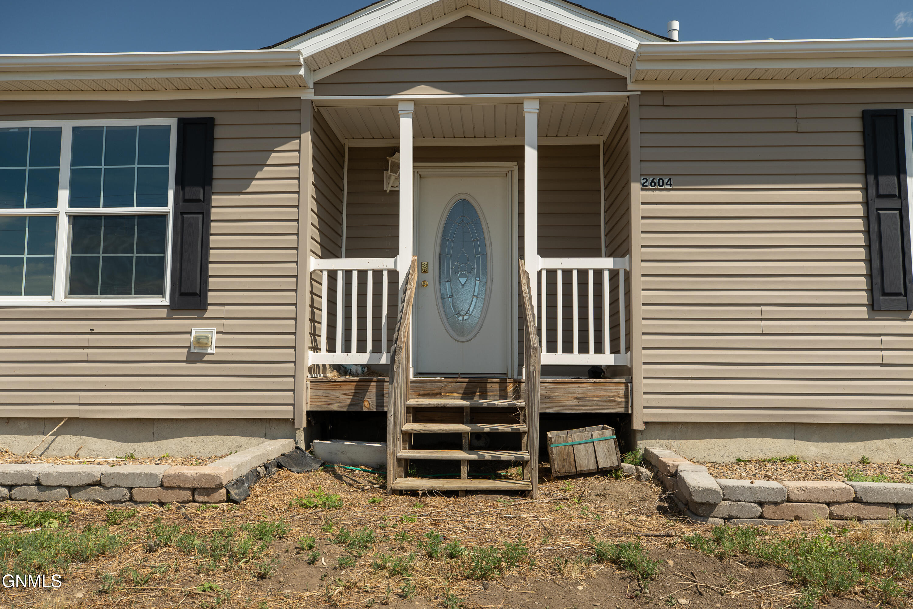 main property photo 45