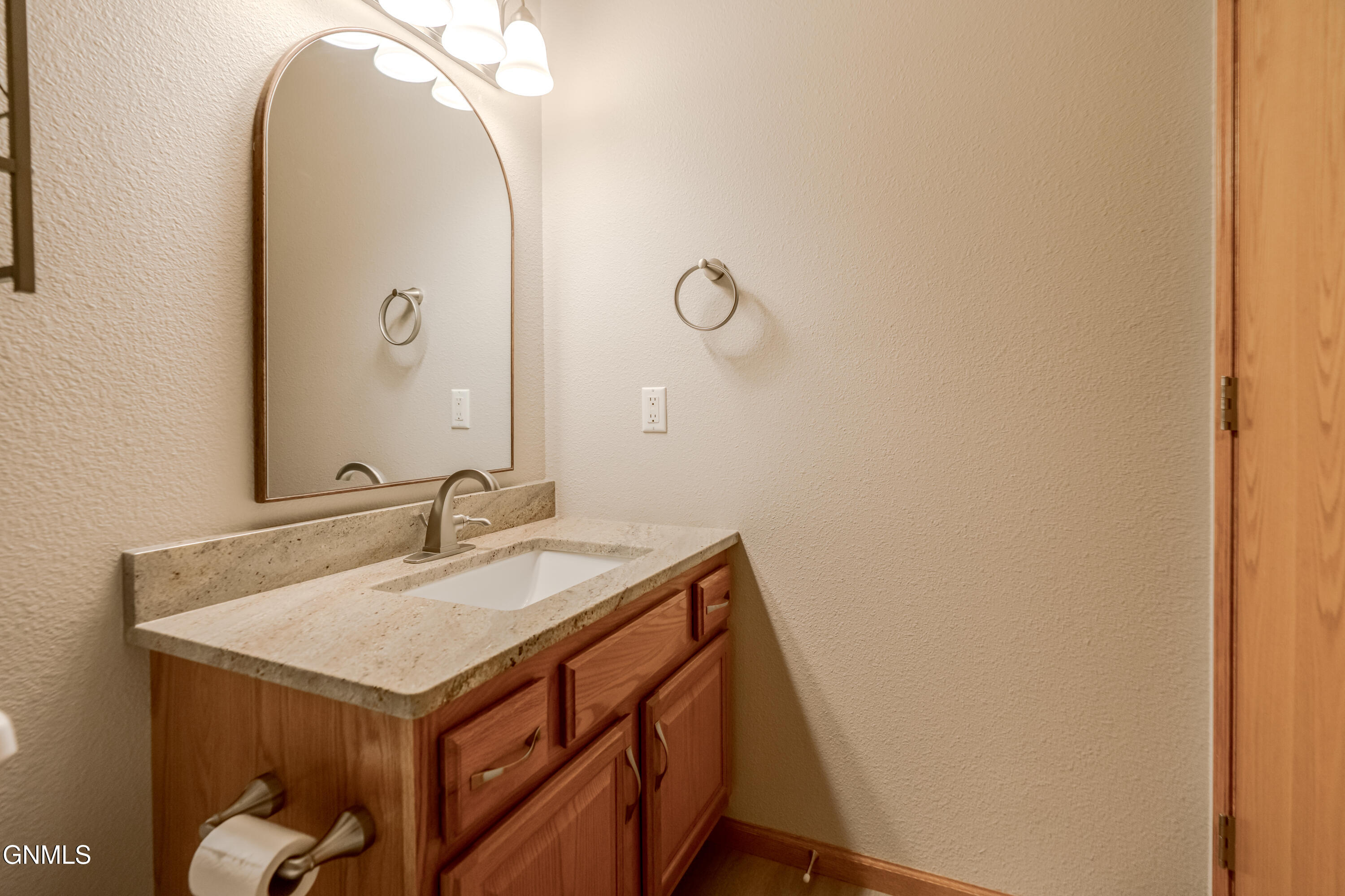 main property photo 73