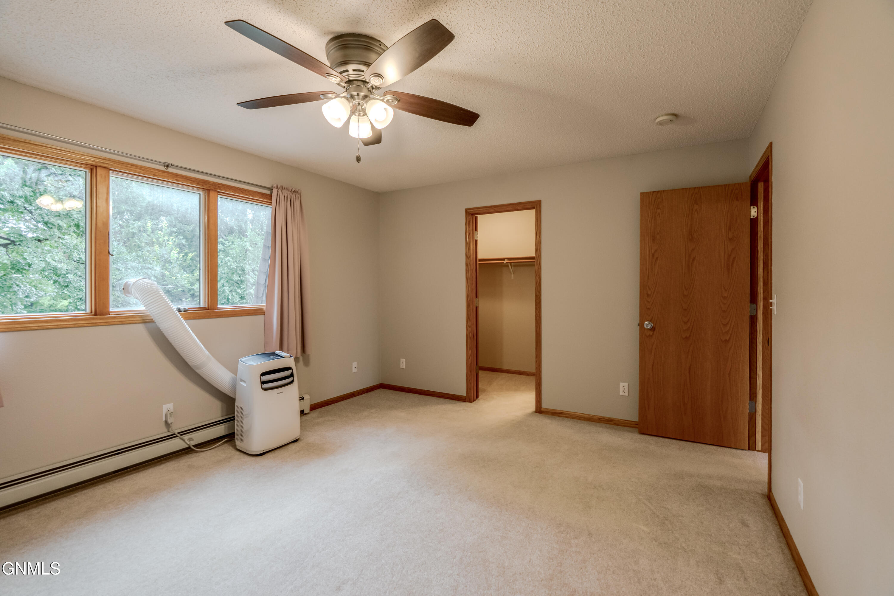 main property photo 78