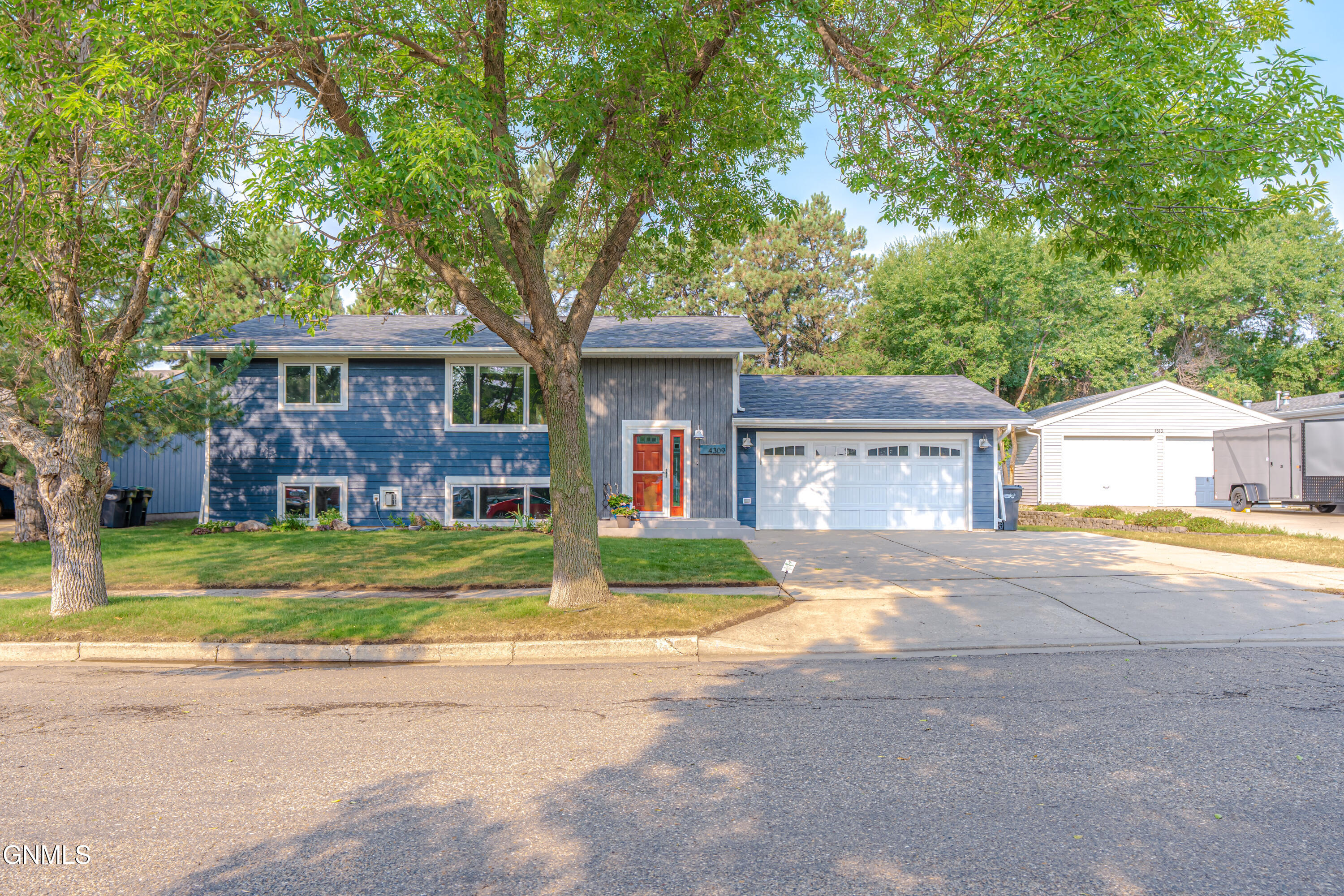 main property photo 65