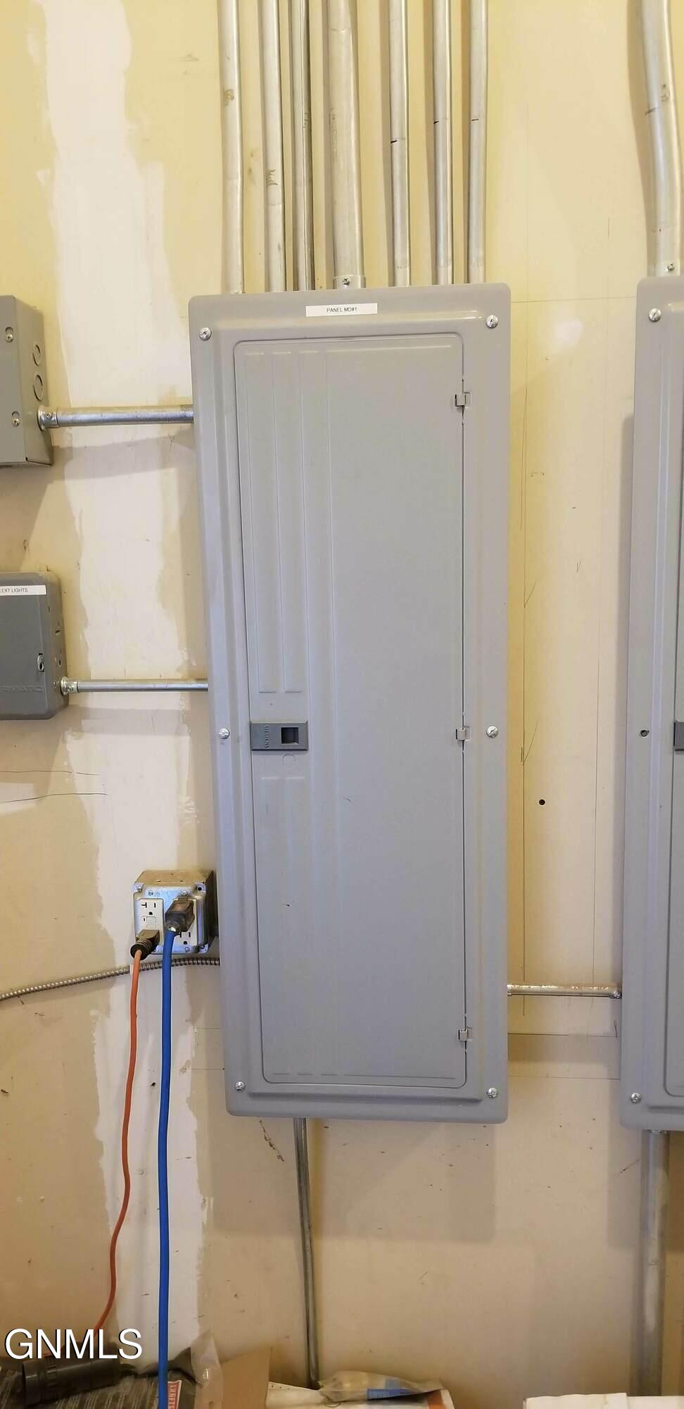 main property photo 37