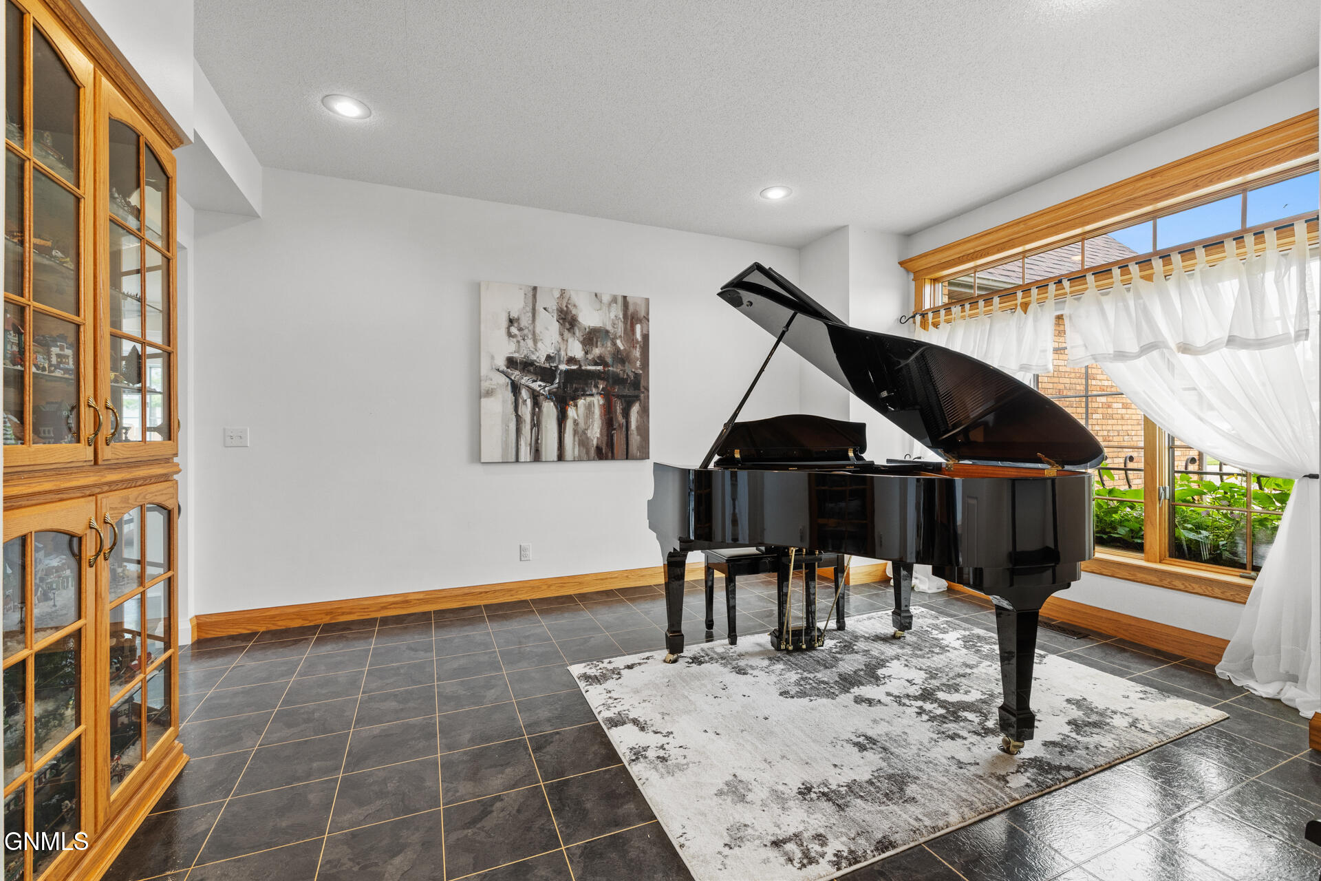 main property photo 61