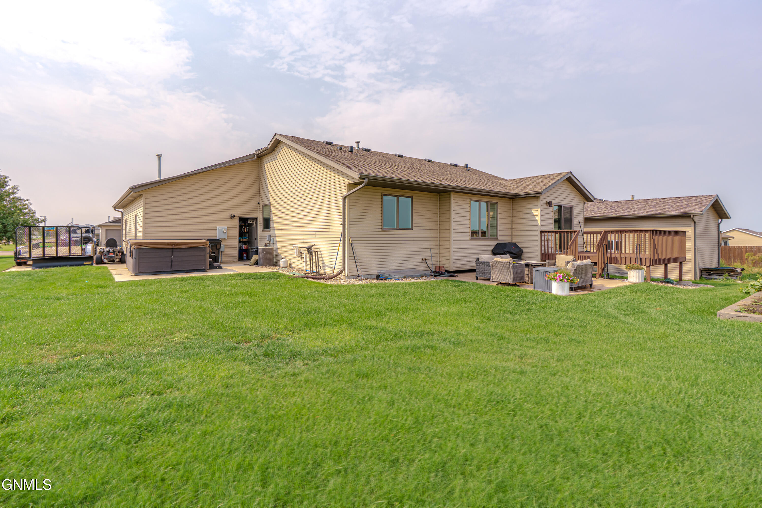 main property photo 65