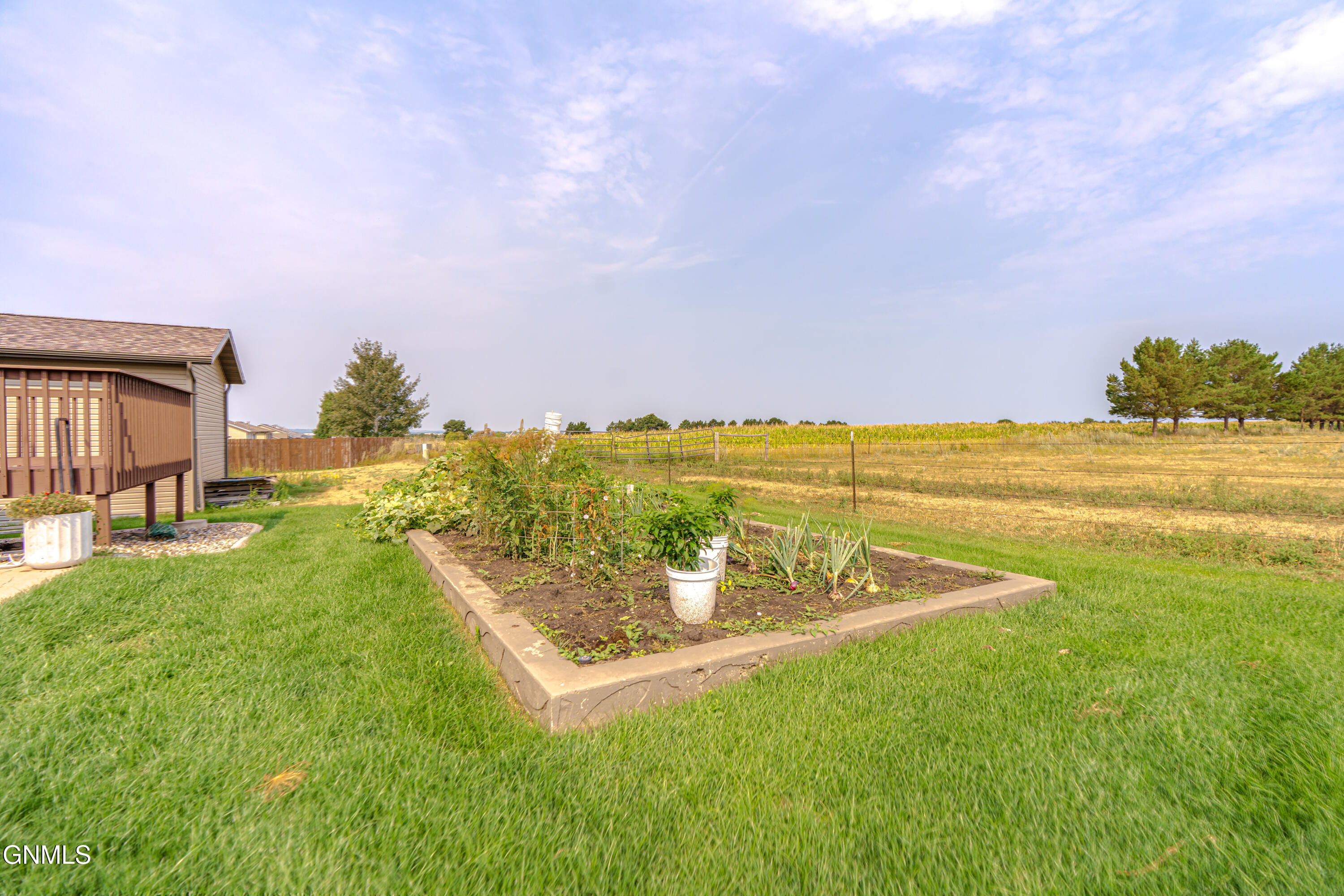main property photo 66