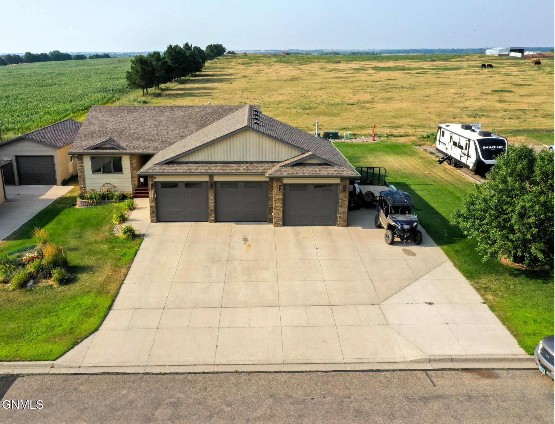 main property photo 75