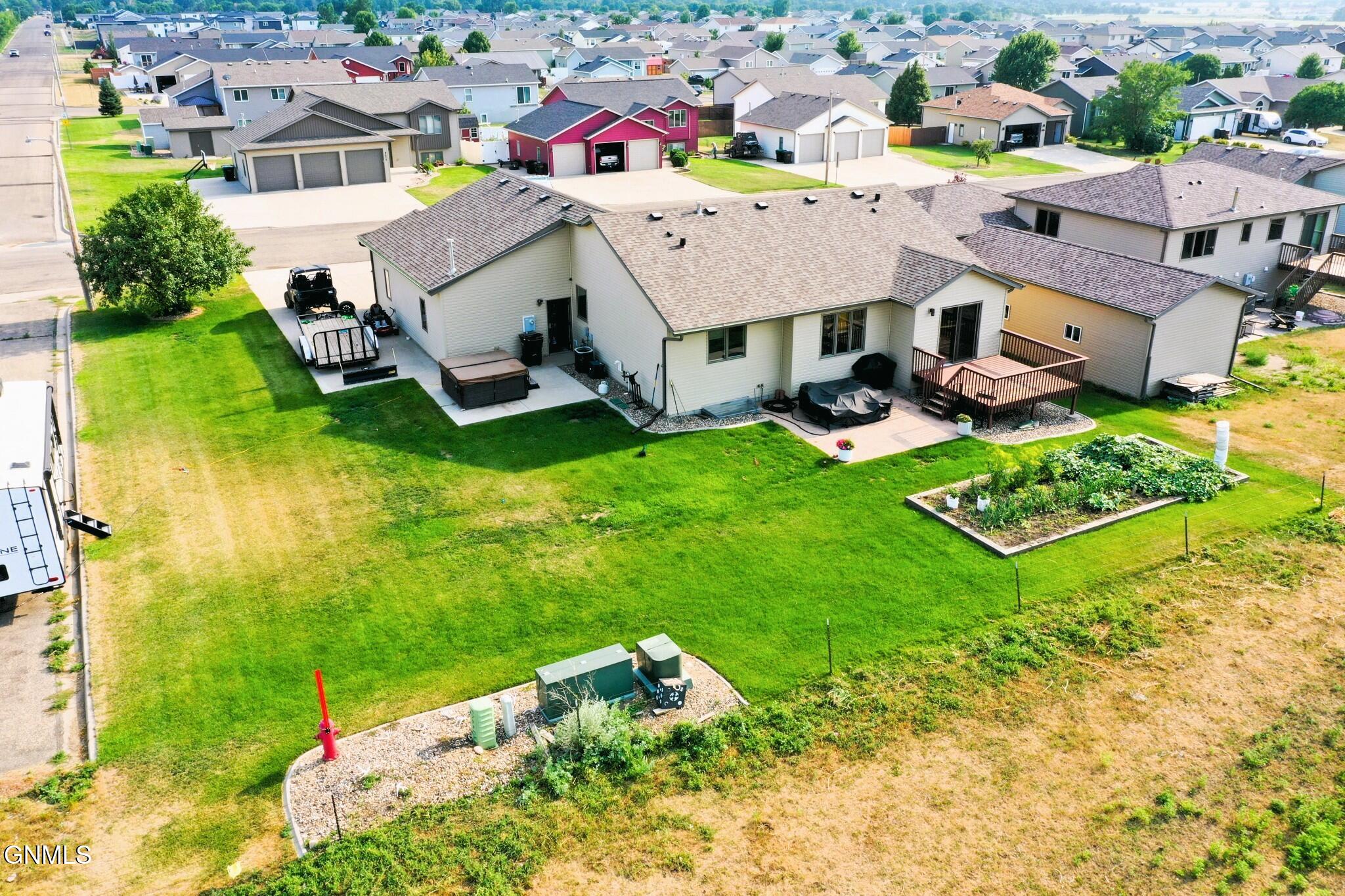 main property photo 76