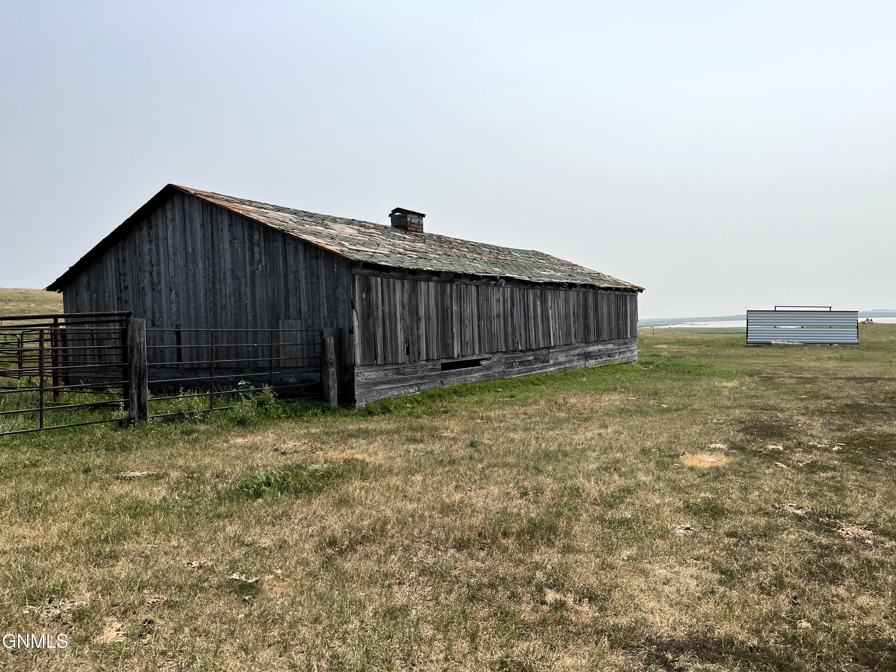 main property photo 38