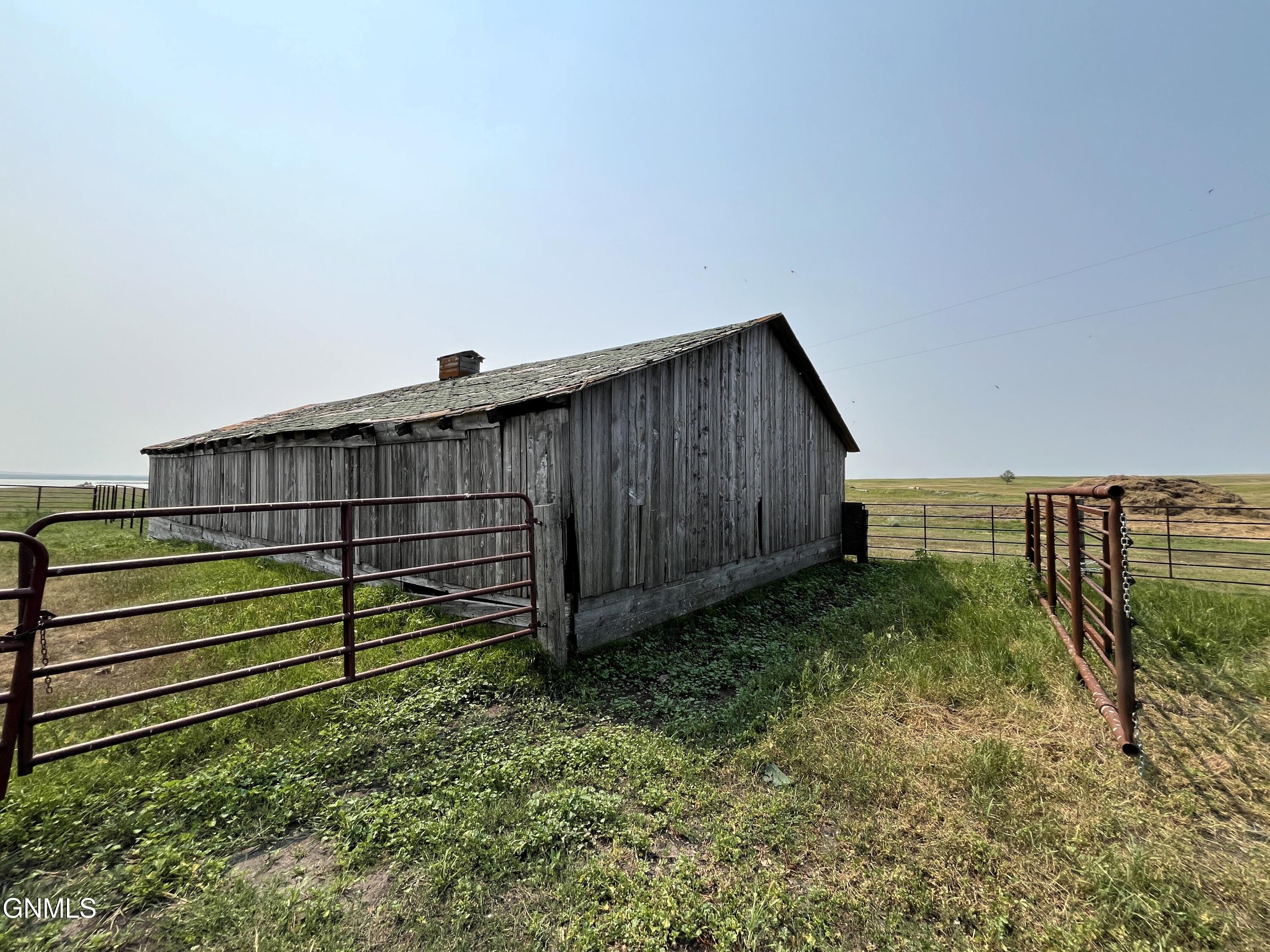 main property photo 39