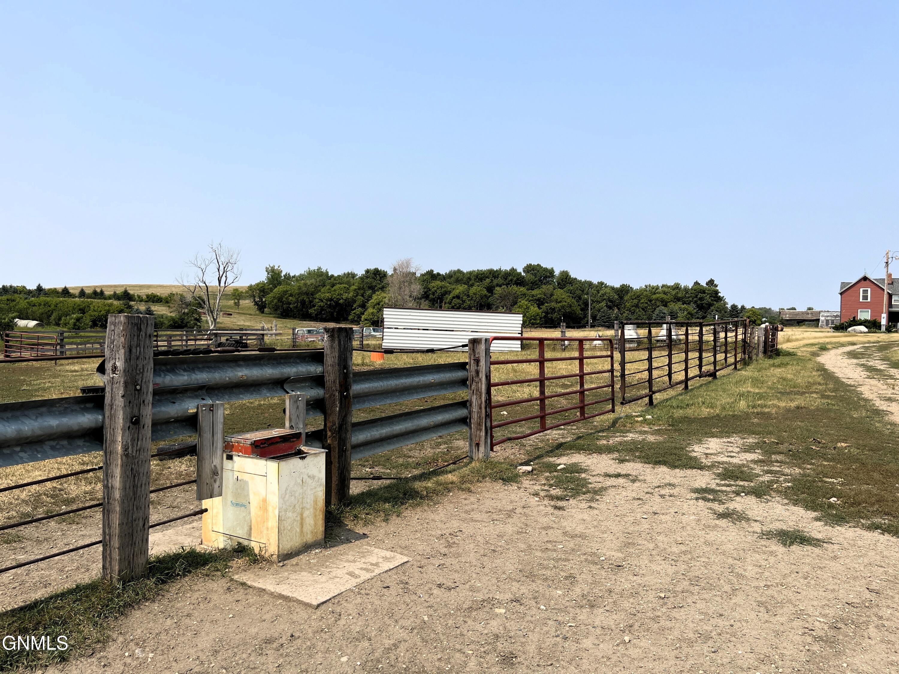 main property photo 44
