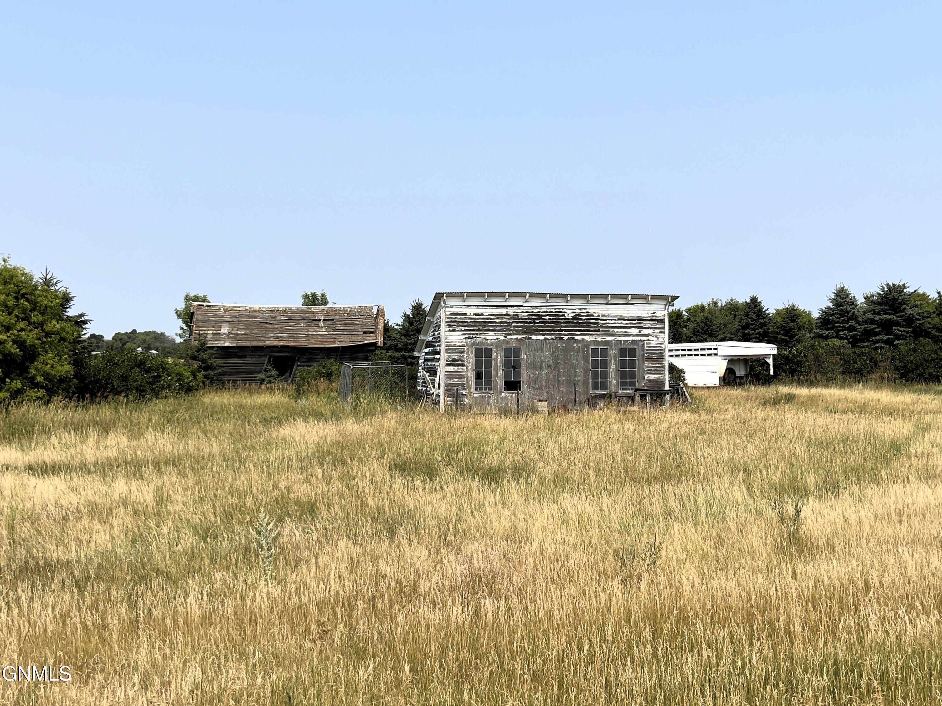 main property photo 45