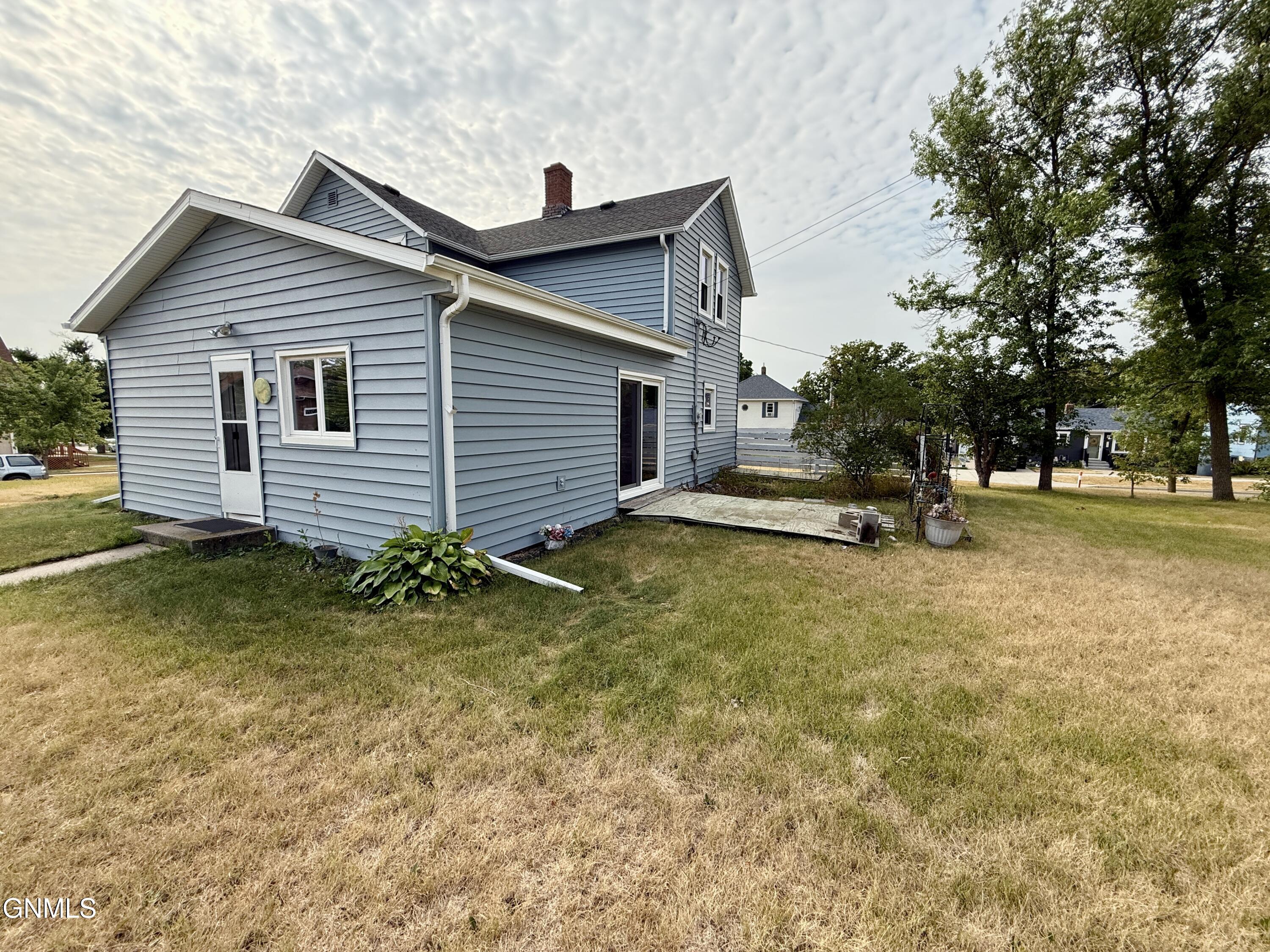 main property photo 2