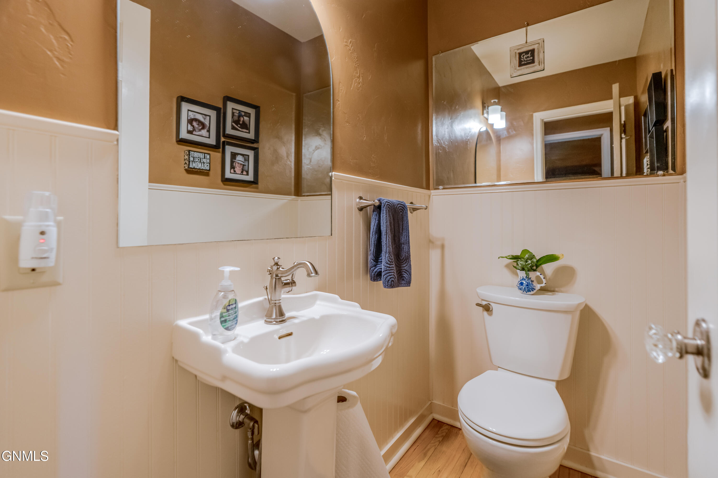 main property photo 15