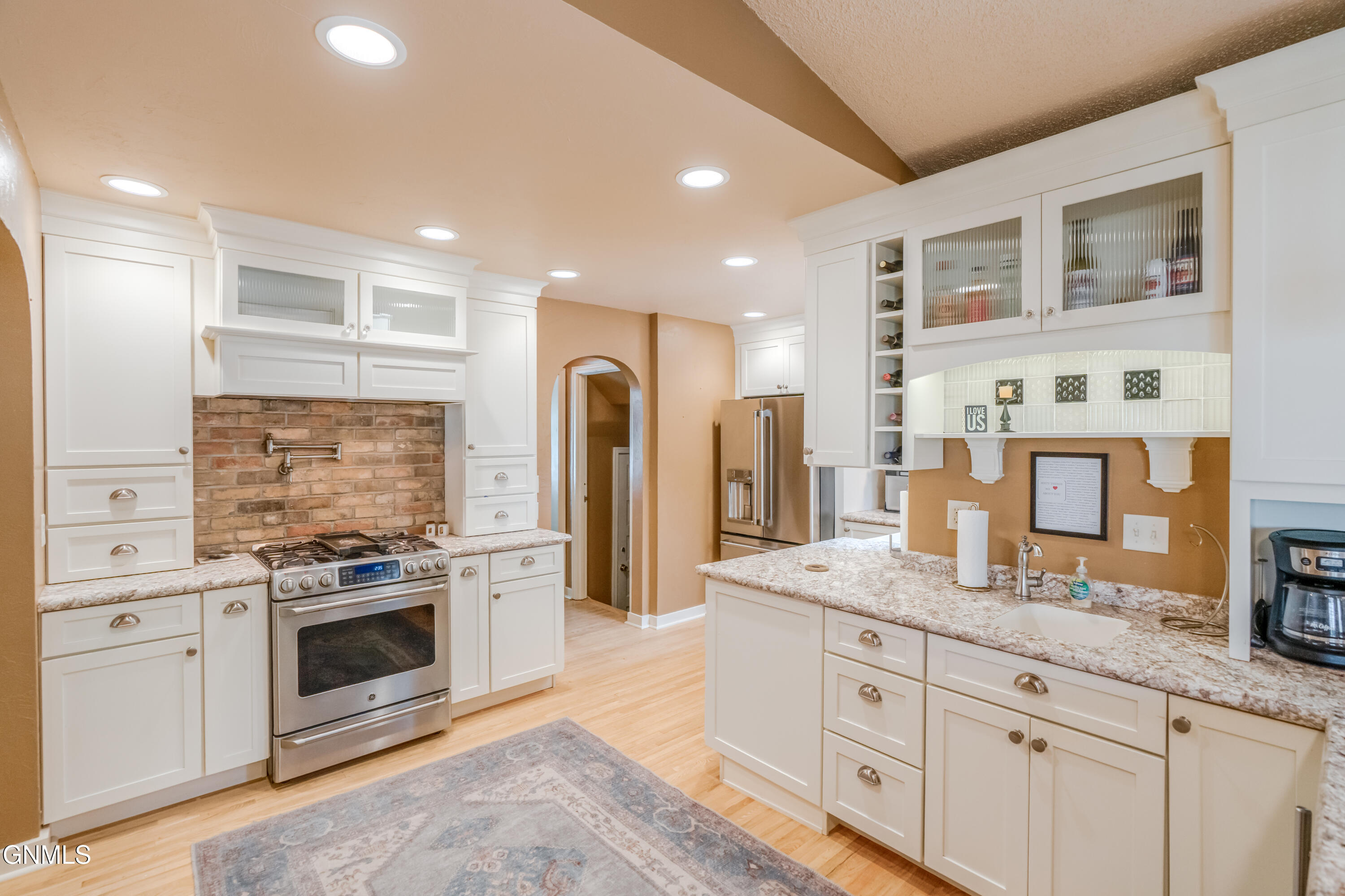 main property photo 51