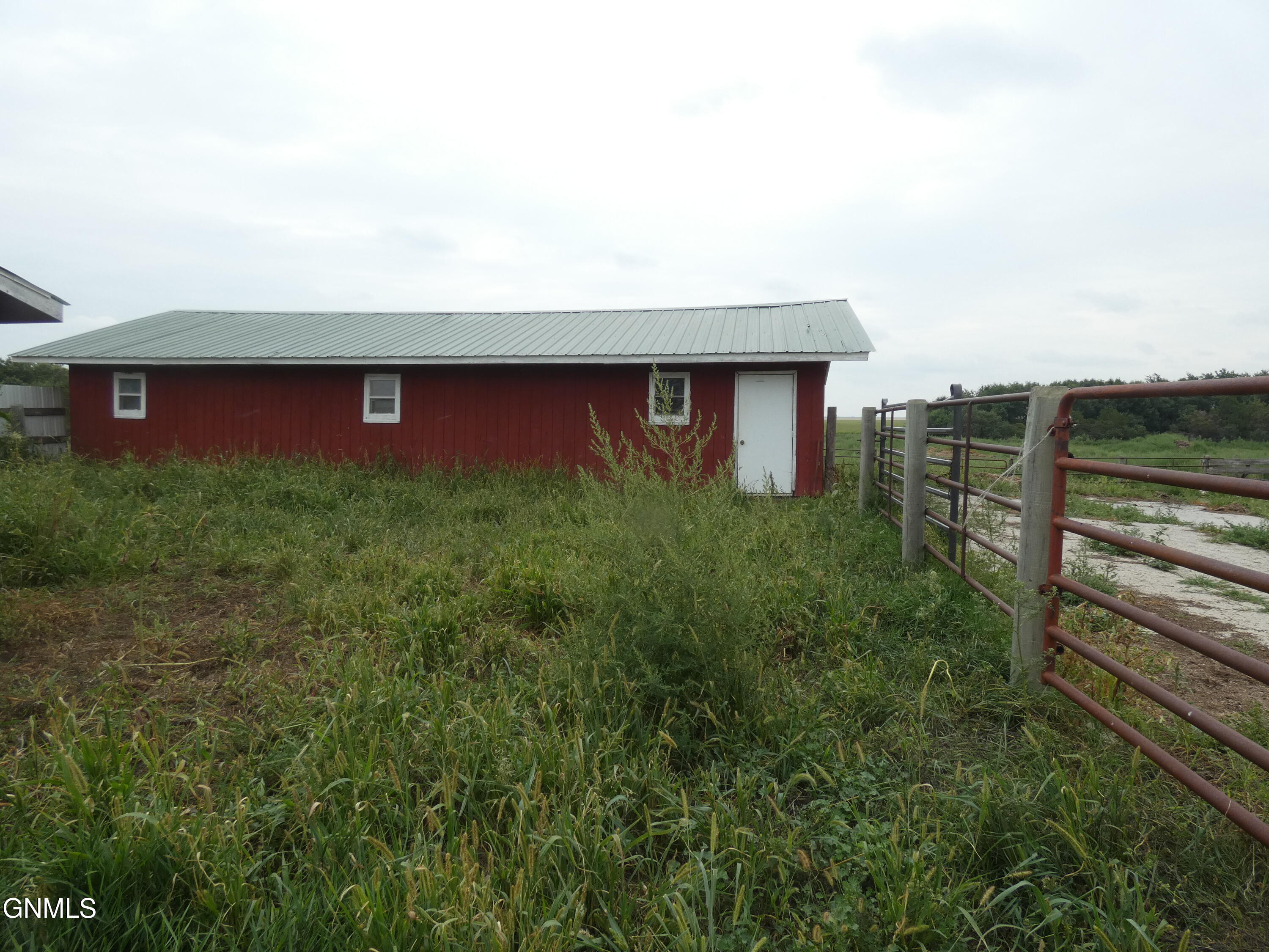 main property photo 73