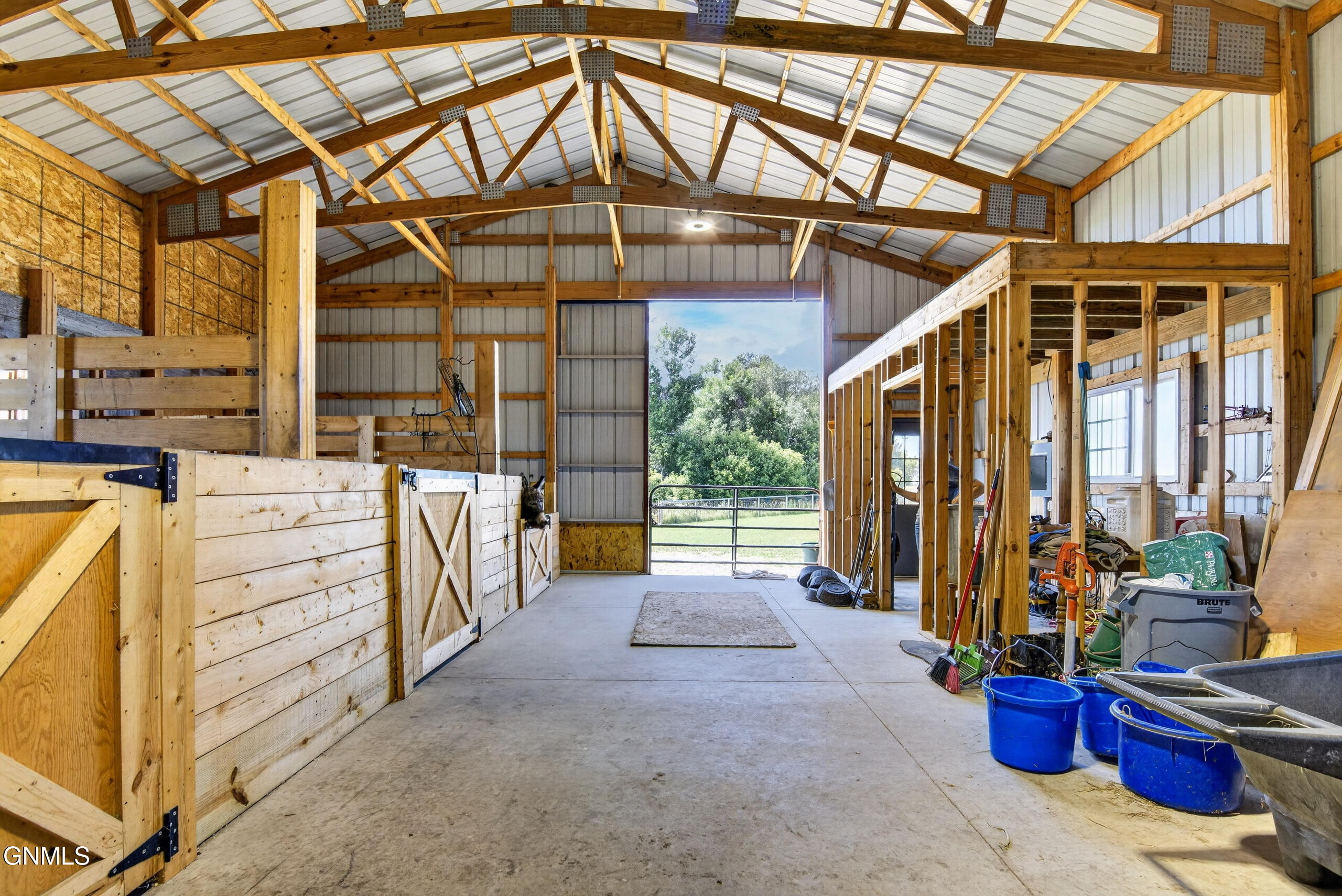 main property photo 38
