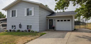 image of property with 3 Bed | 2 Bath | 1,604 Sqft