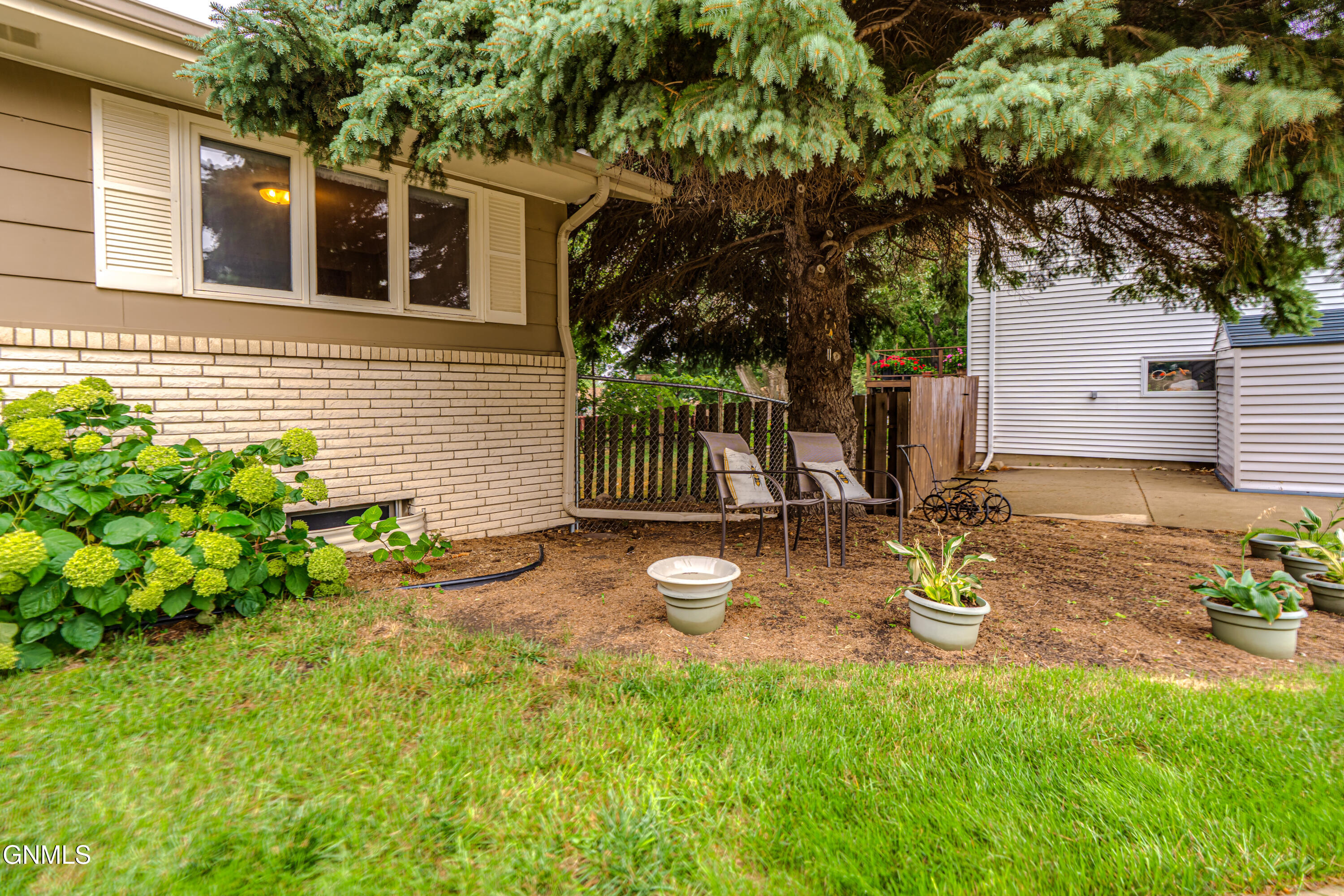 main property photo 59