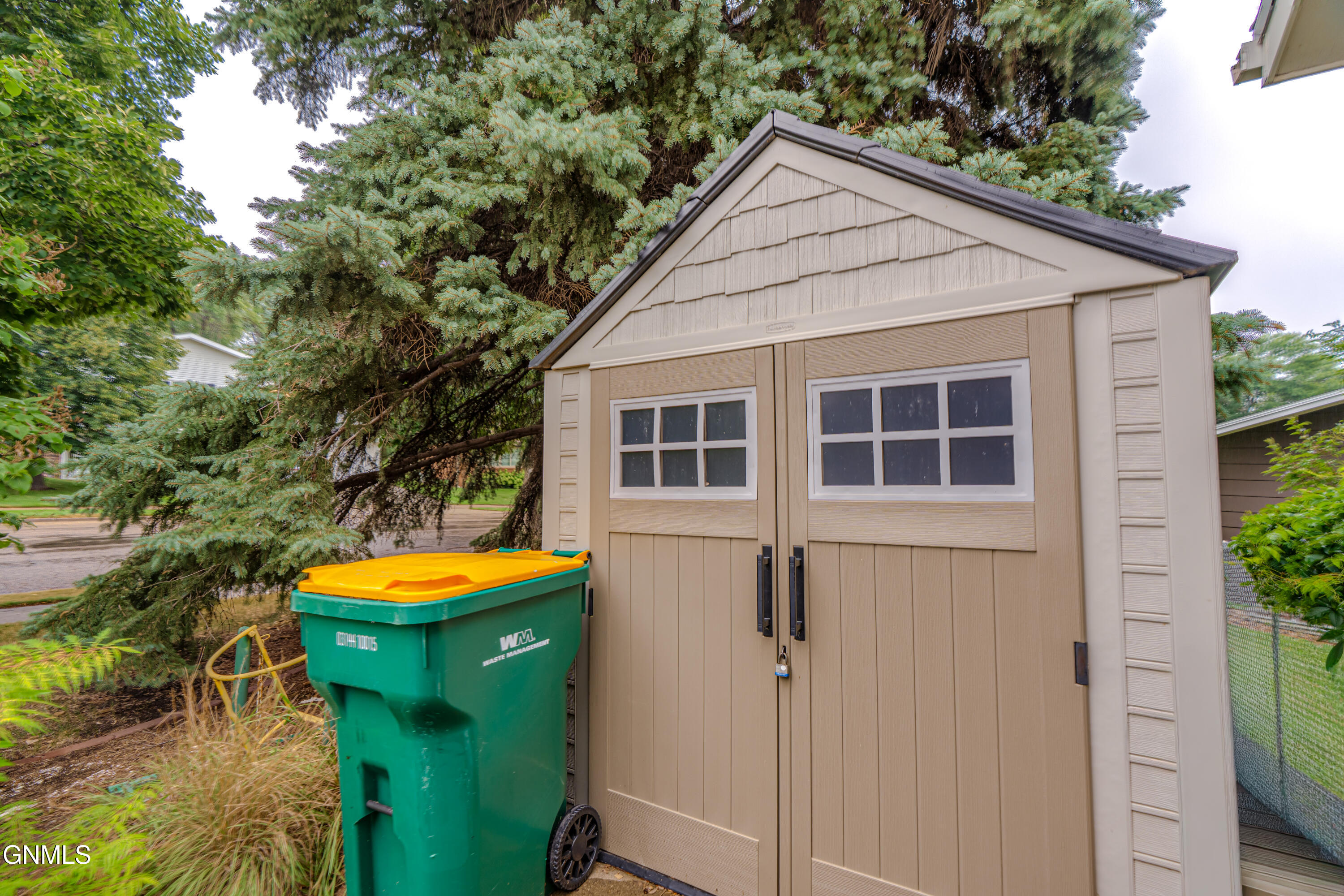 main property photo 60