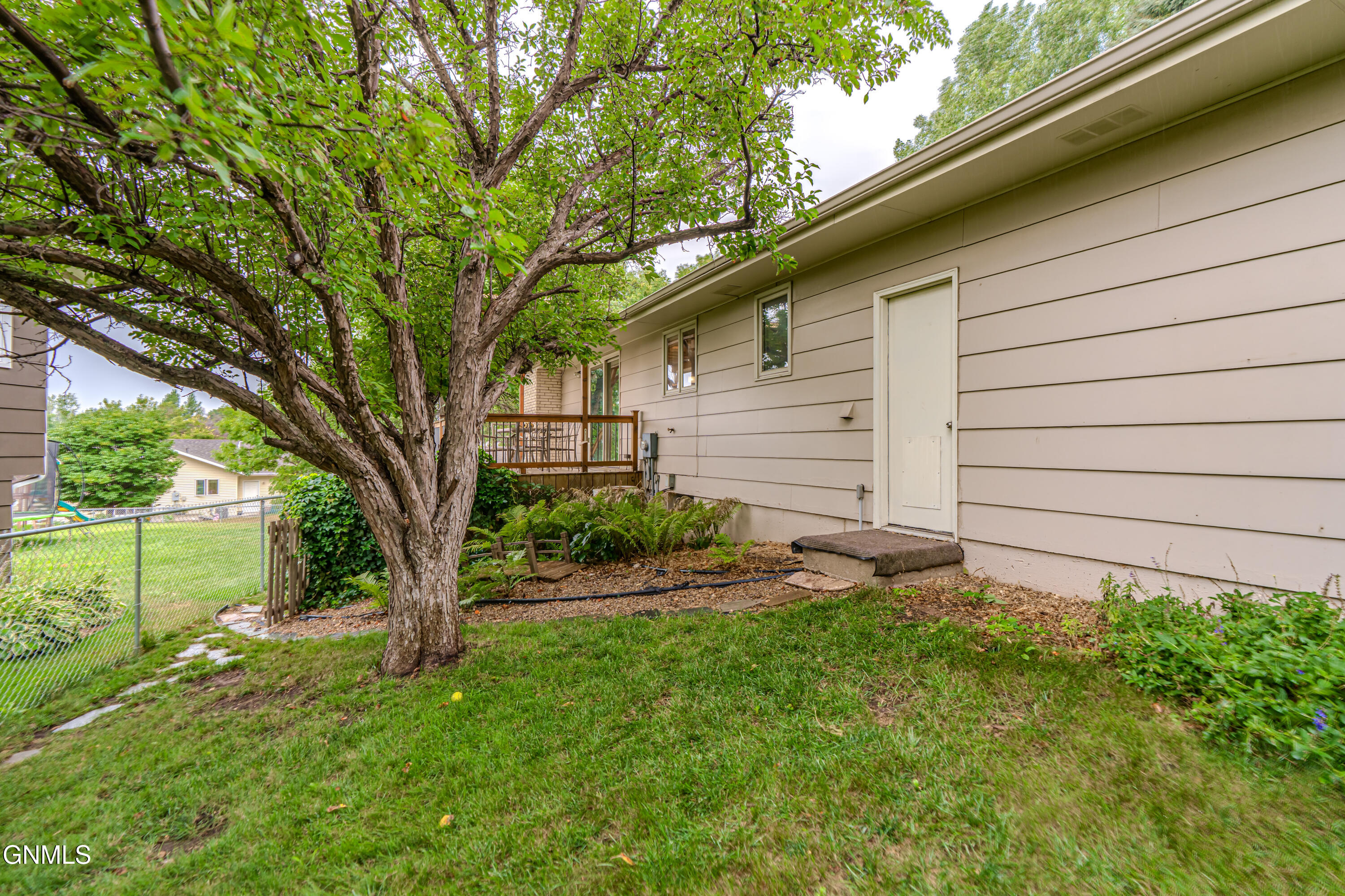 main property photo 63
