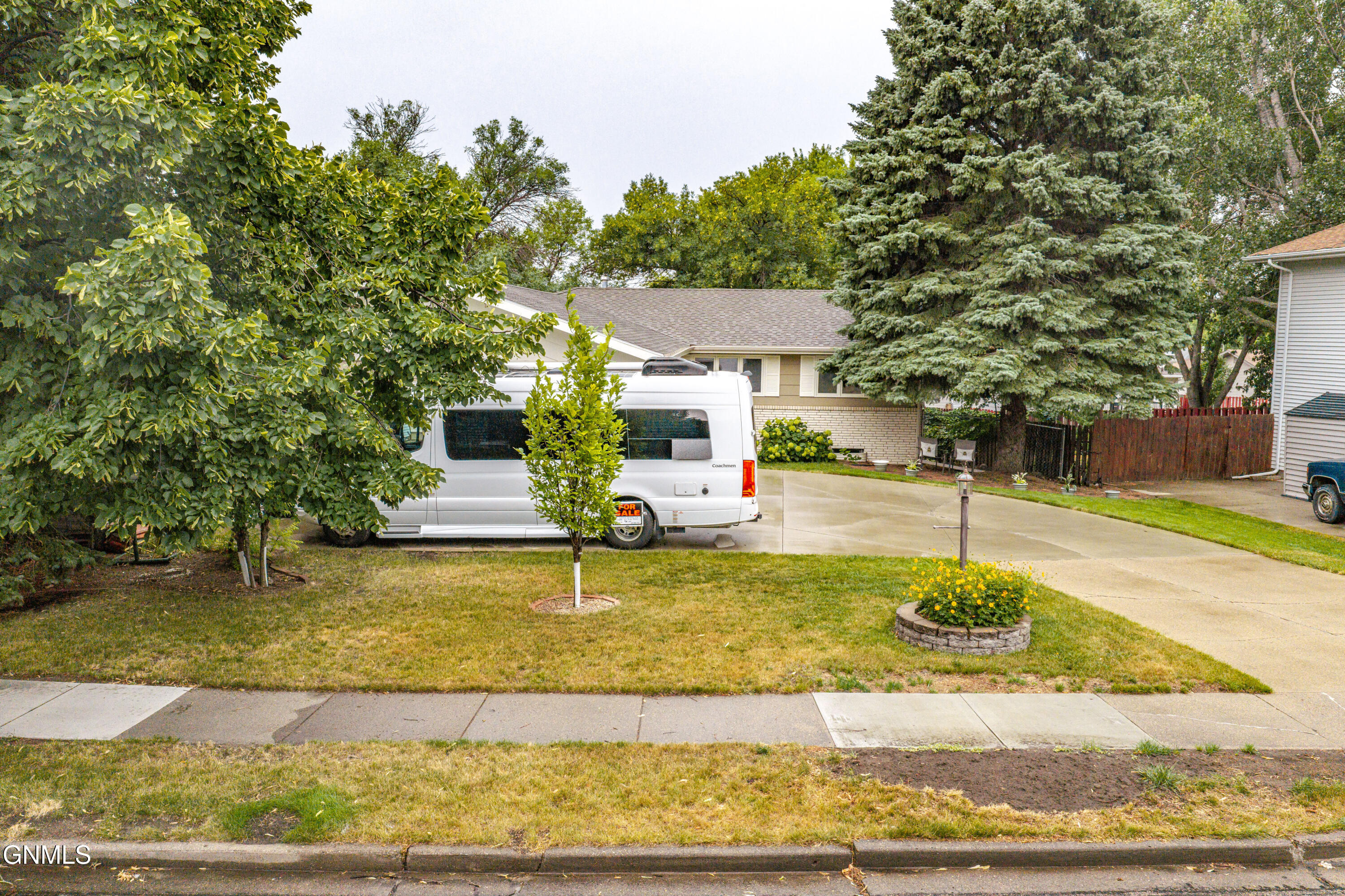 main property photo 77