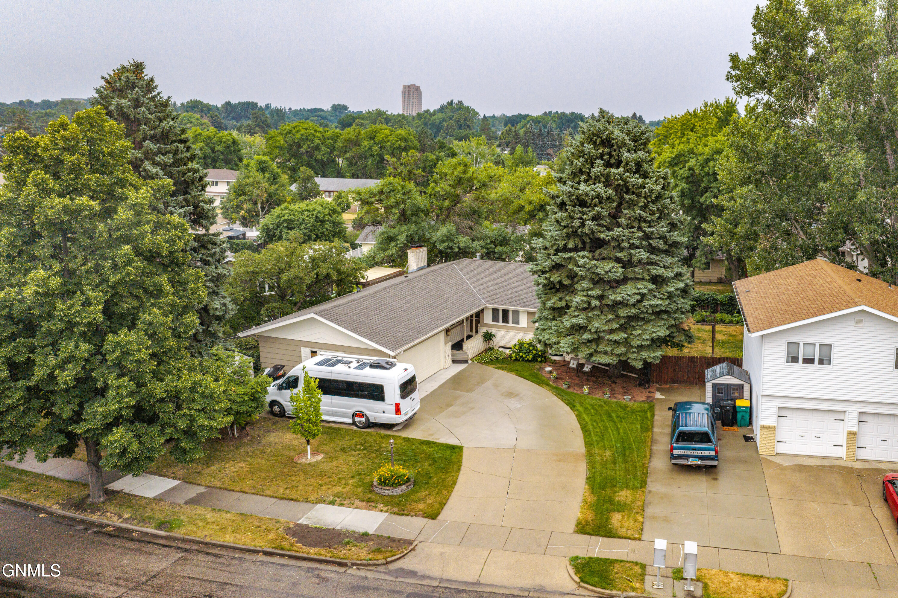main property photo 79